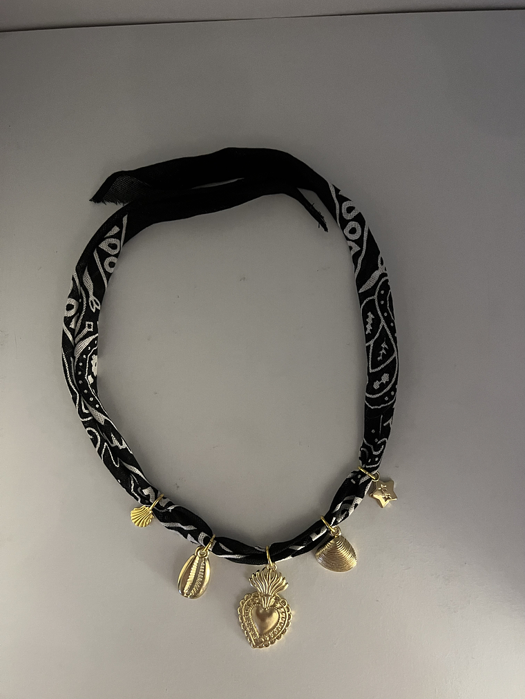 Collar tela negro 2