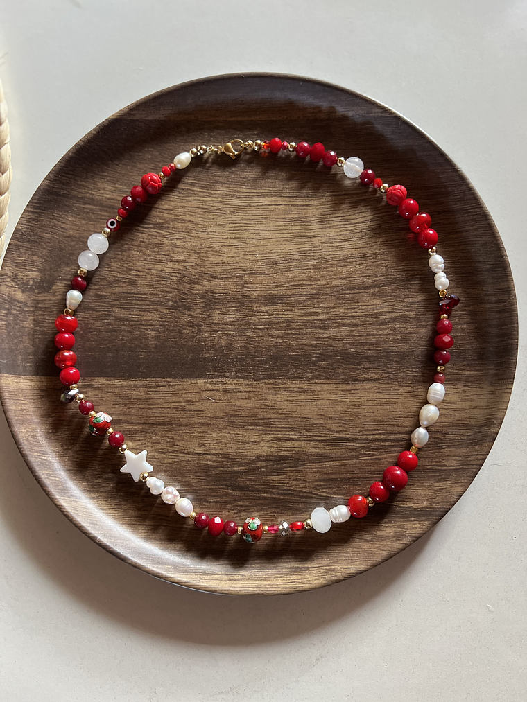 collar único tonos rojos 2