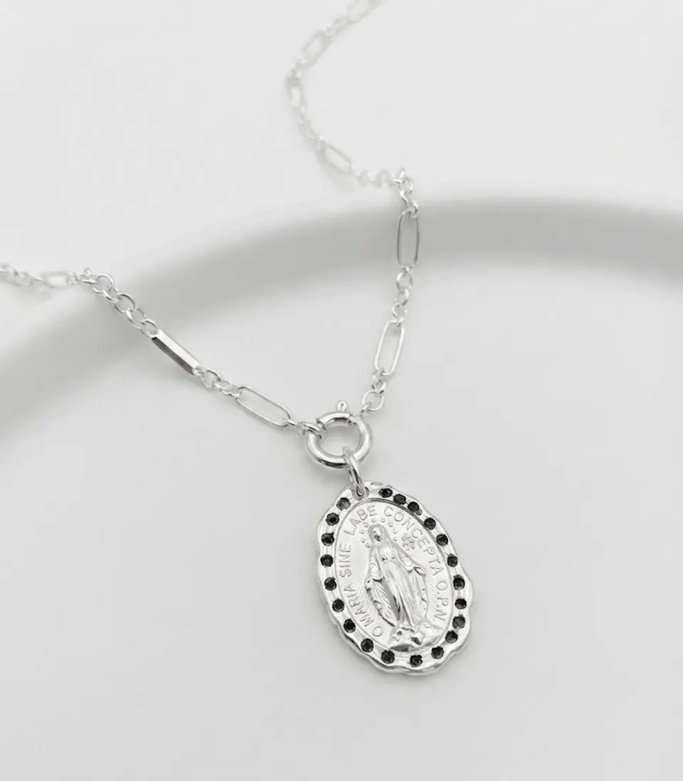 collar virgen plata 1