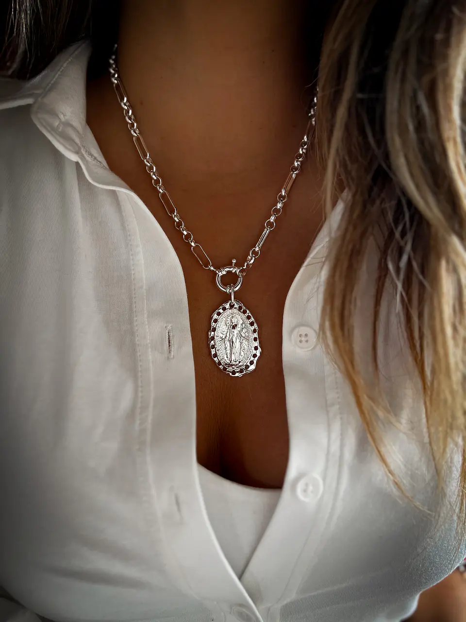 collar virgen plata 4