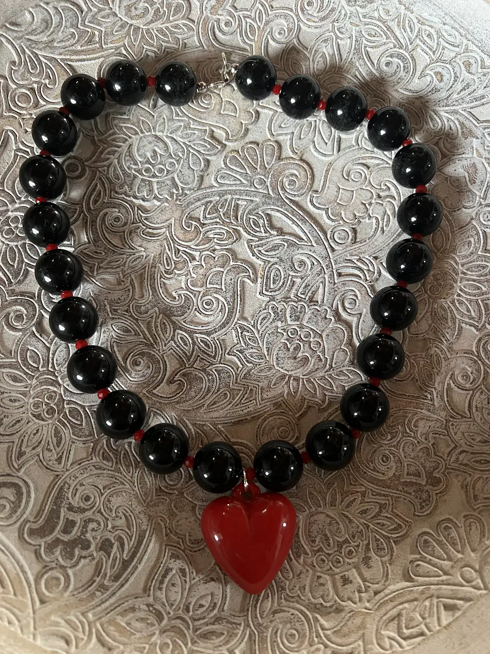 maxicollar black love  3