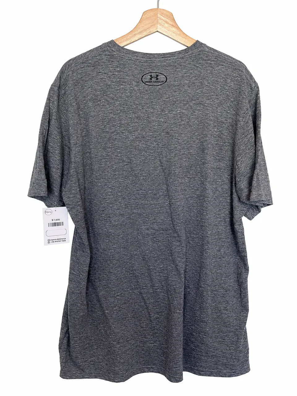 Polera Under Armour talla XL  2
