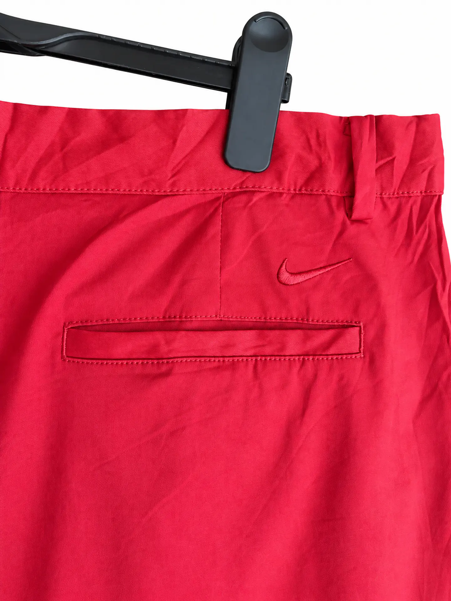 Short Nike Rojo talla 50-52  4