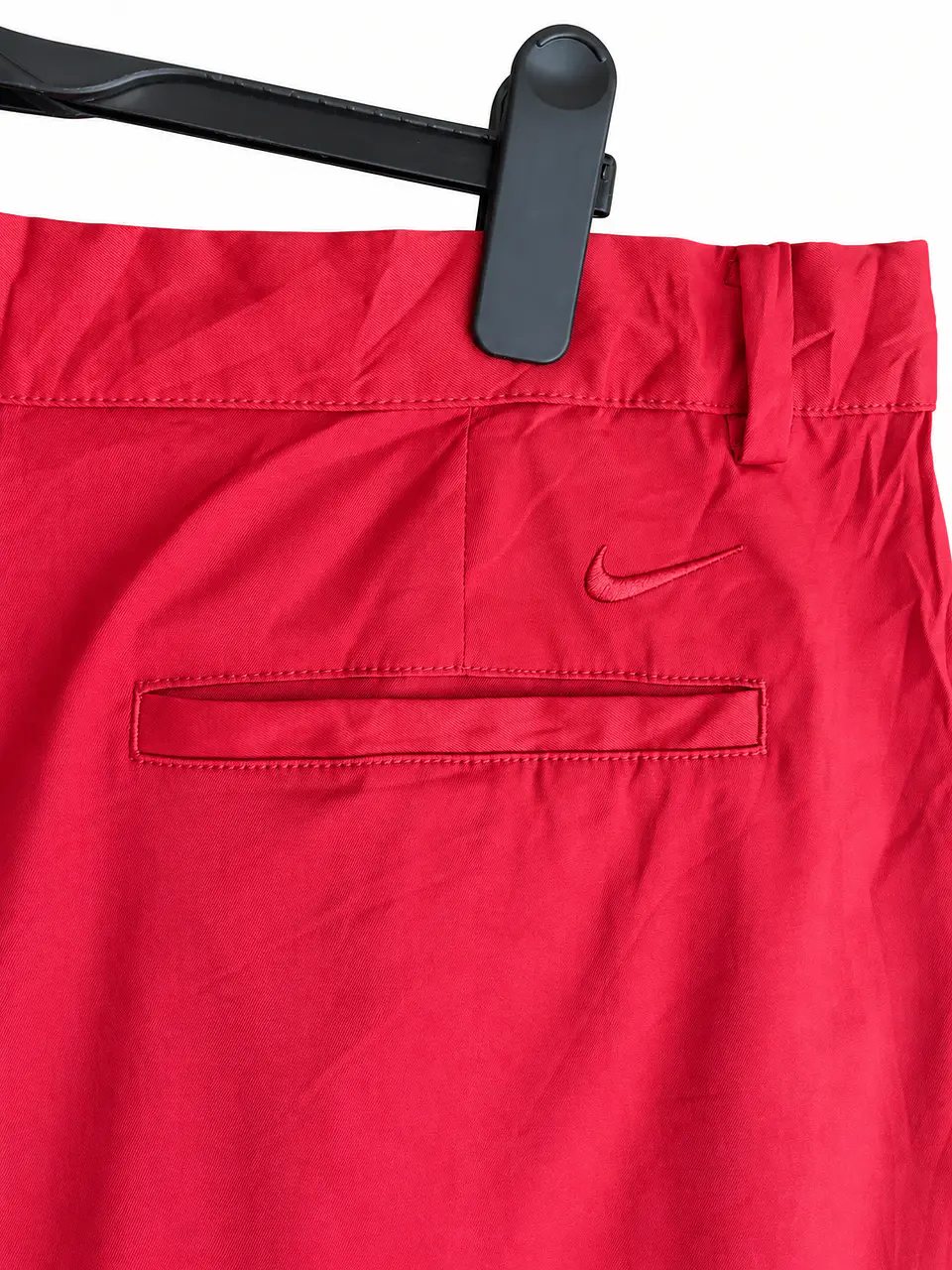 Short Nike Rojo talla 50-52  4