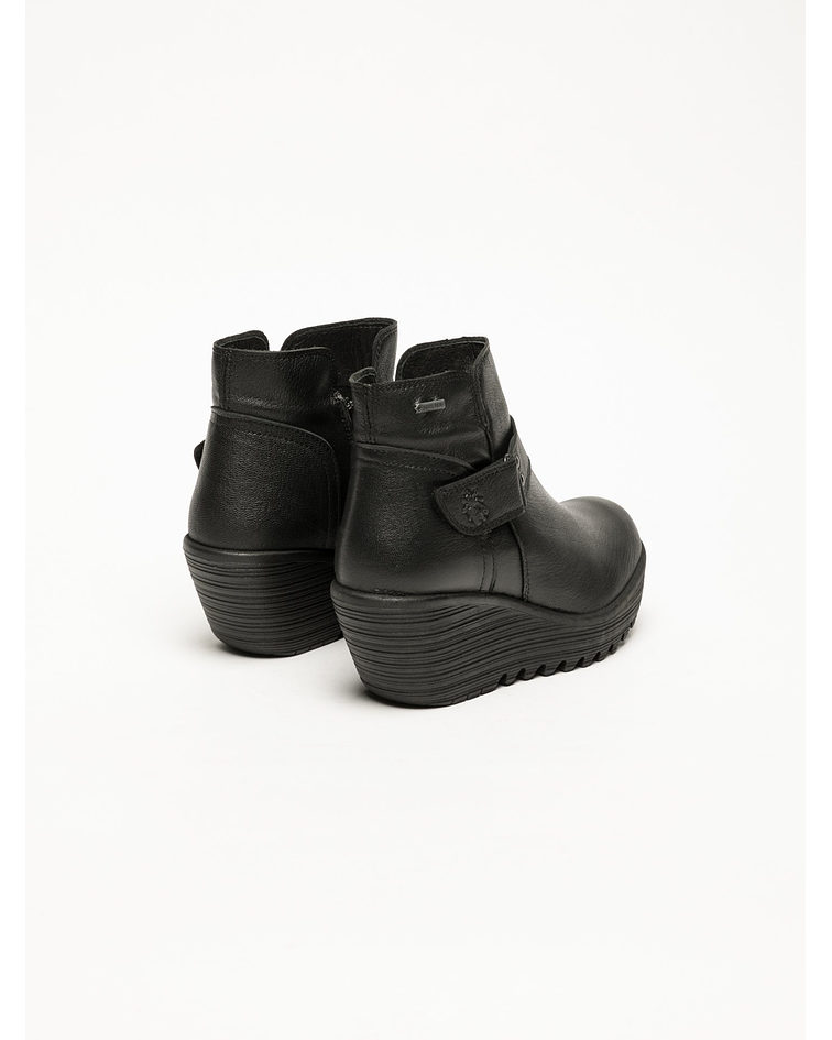 Bota Impermeável Yock Preto - Fly London