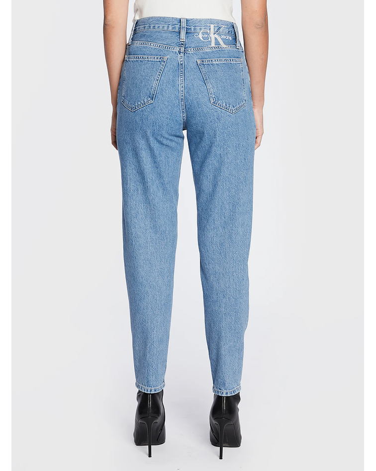Calças Mom Jeans com Logo Bordado Calvin Klein