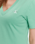 T-shirt Micro Logo Decote em V Verde - Calvin Klein