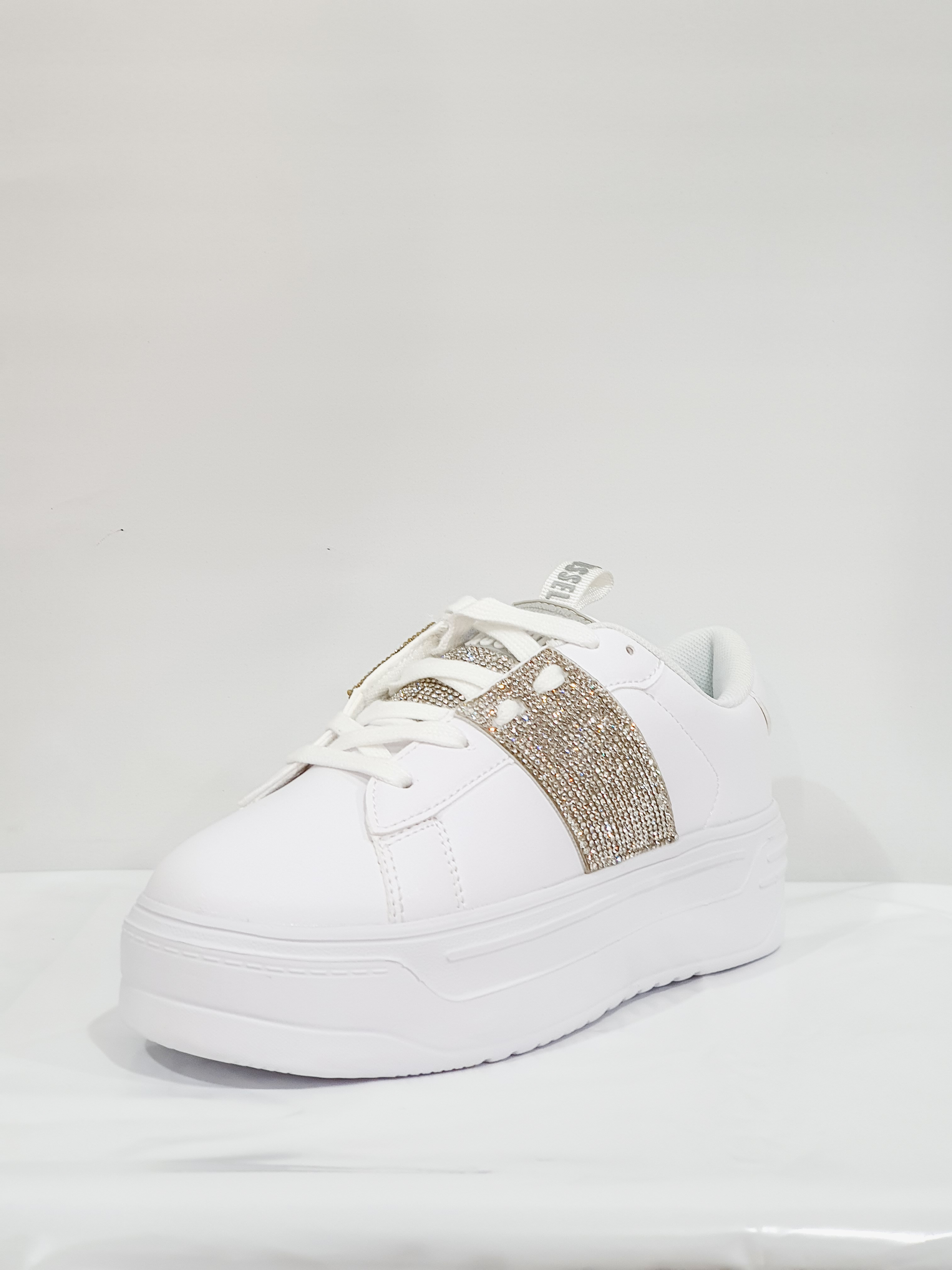 Ténis extra leve com Brilhos Isla Branco - Russel Matos 2