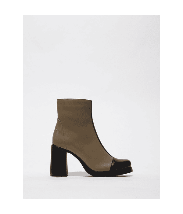 Bota de Salto Stir Taupe - Fly London