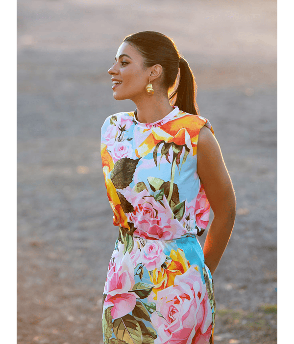 Blusa com Ombreiras Estampado Rosas - SAHOCO