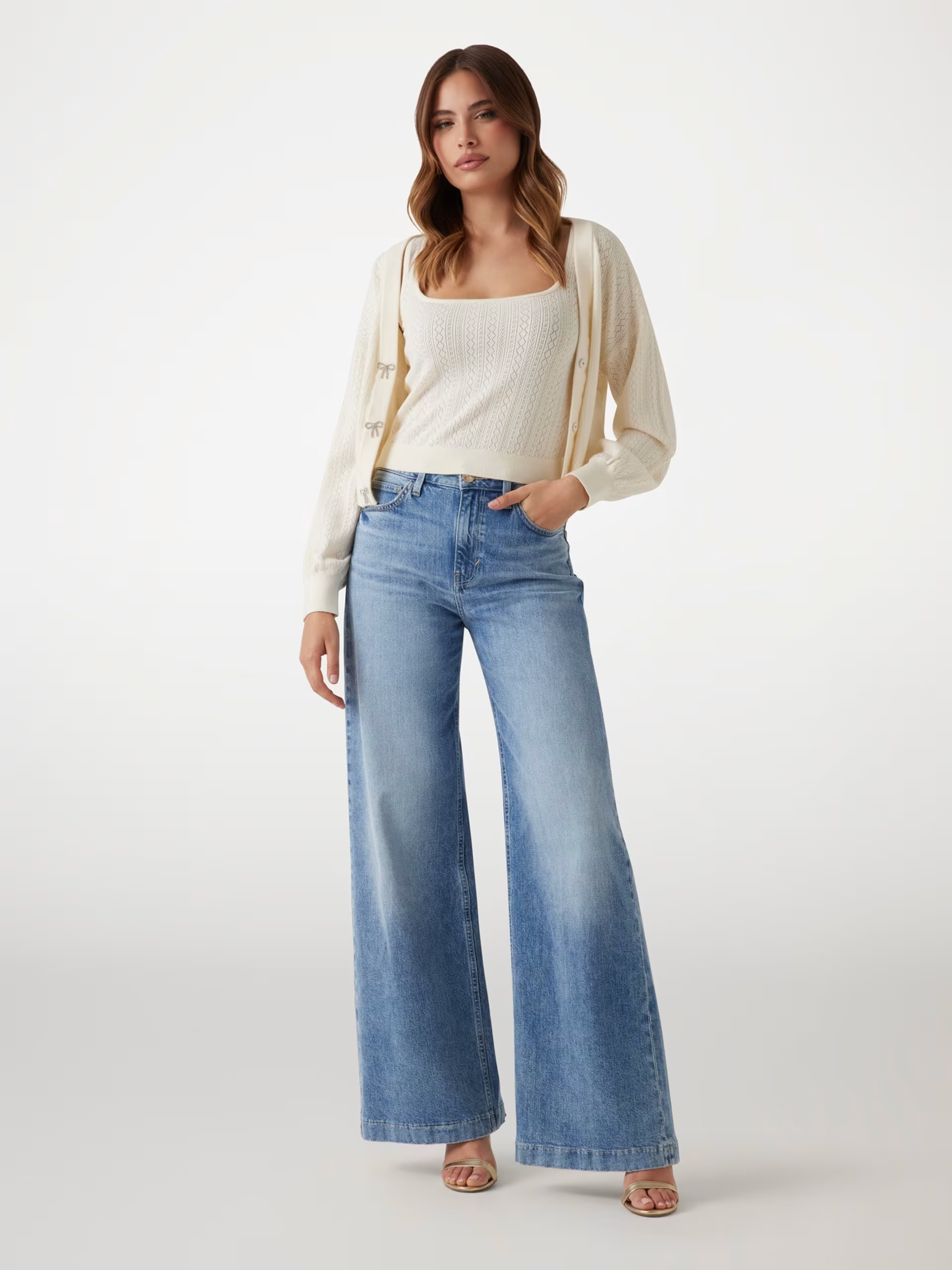 Casaco Lyla de Malha com Laços Branco - Guess  4