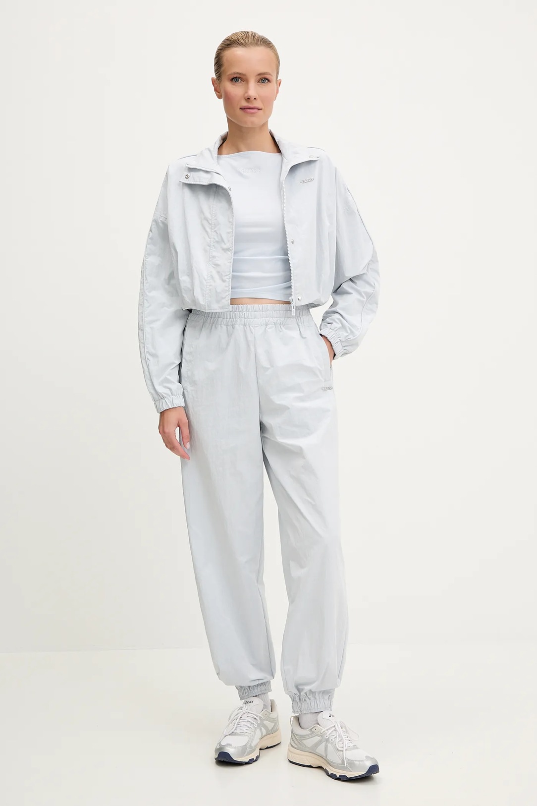 Casaco Curto NINA Cinza - Guess 6