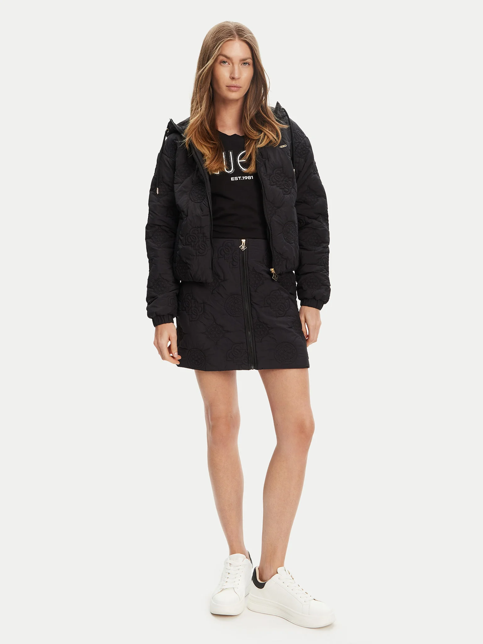 Saia IVY Acolchoada Logo Gravado Preto - Guess 2