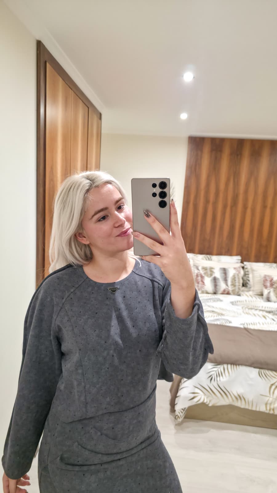 Blusa com Brilhos Cinza - SAHOCO 3