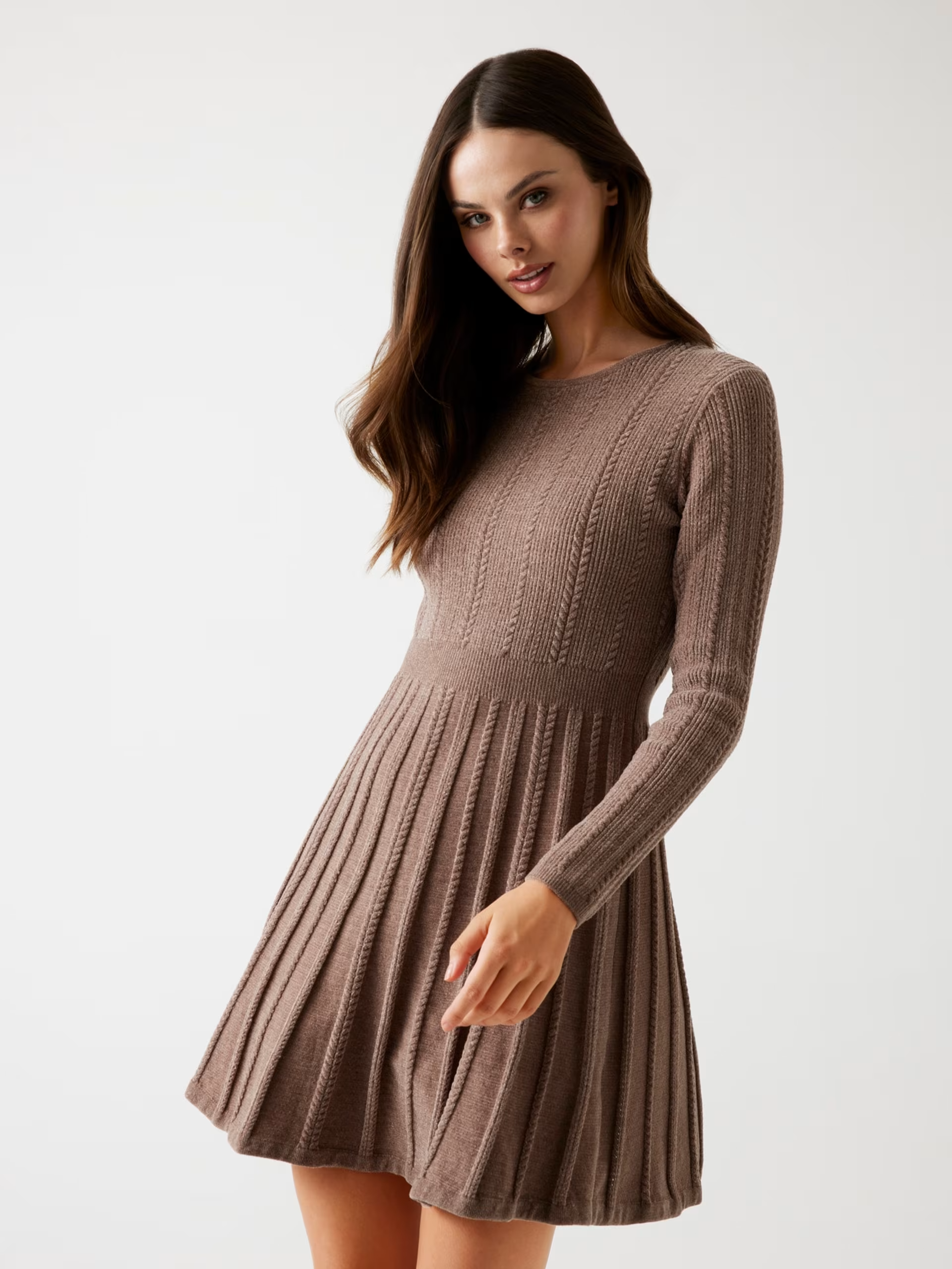 Vestido MORGAN Curto Taupe - Guess 1