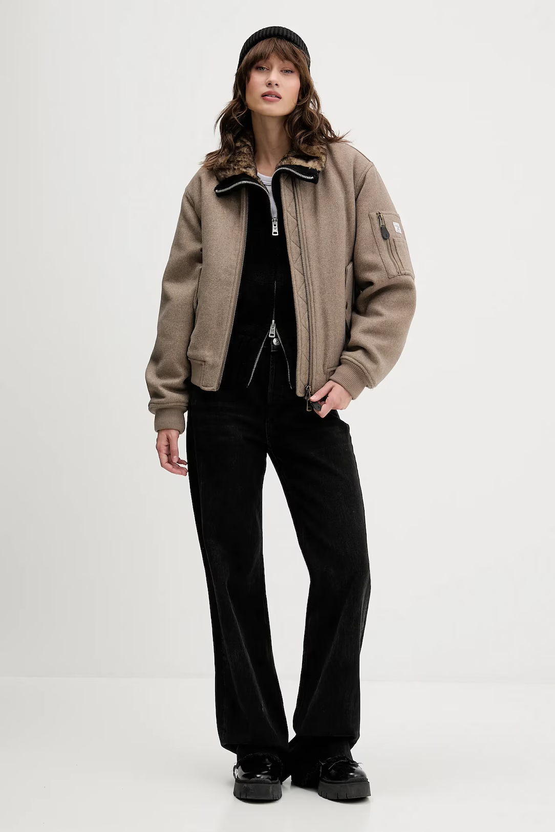 Casaco Bomber em Fazenda Taupe - Guess Jeans 3