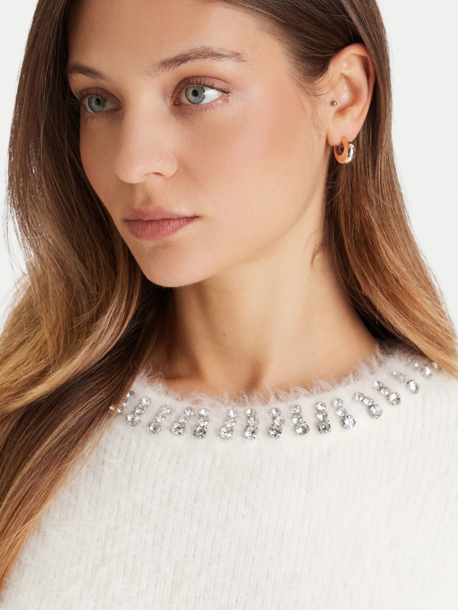 Camisola ARISA Felpuda com Brilhos Branco - Guess  5