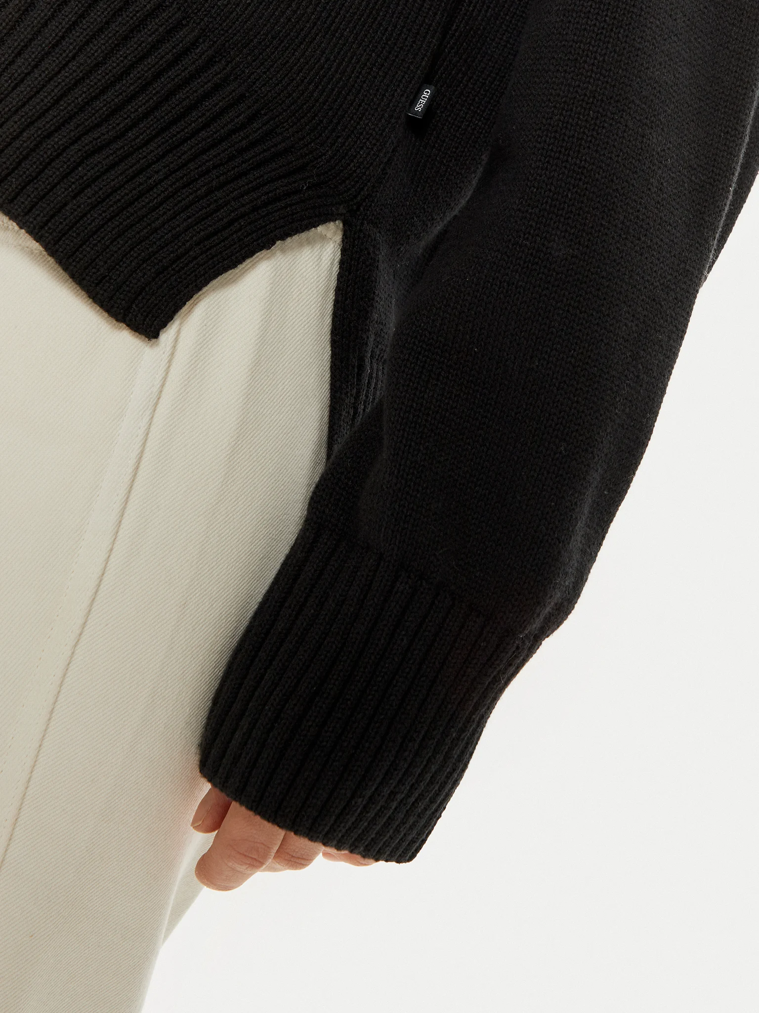 Camisola de Malha Triângulo Preto - Guess Jeans 5