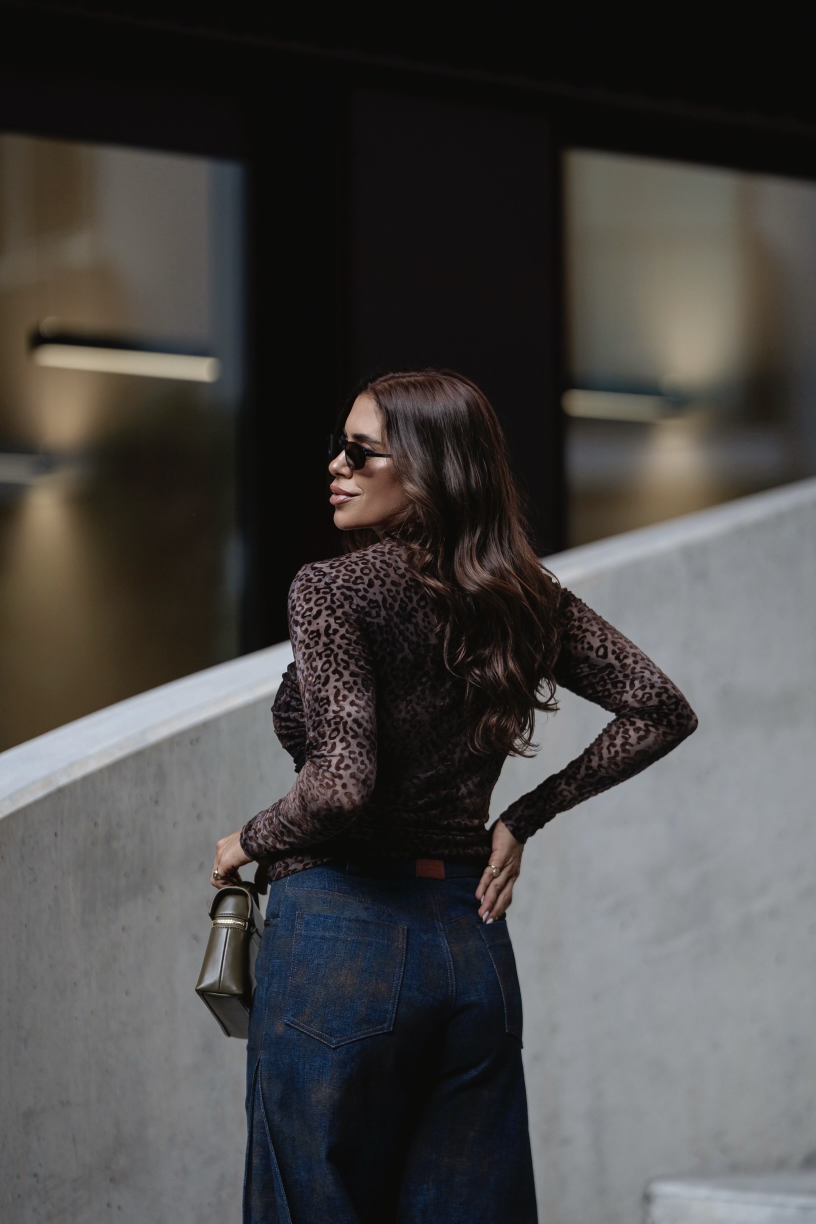 Blusa em Veludo Animal Print Castanho - SAHOCO  3