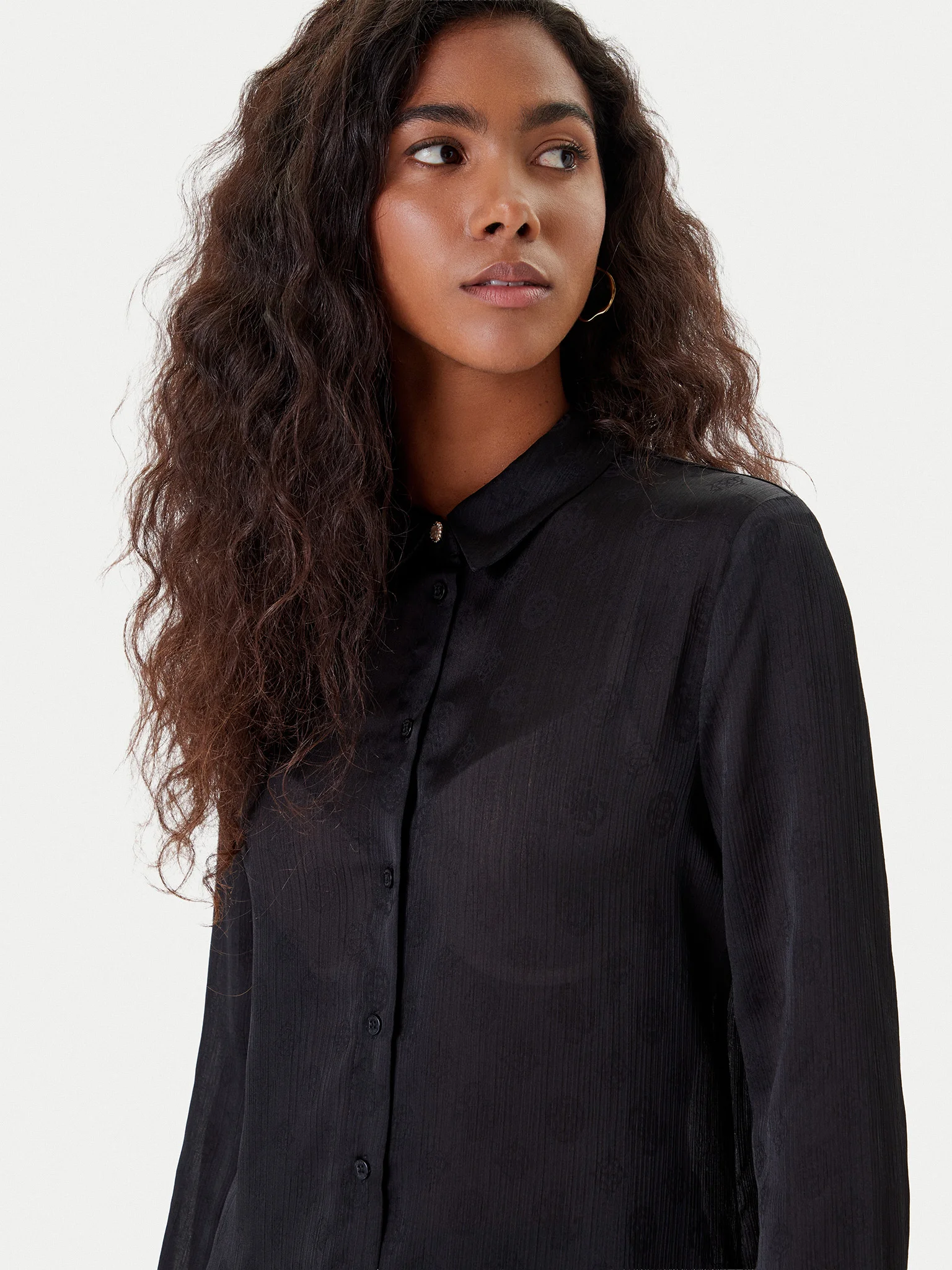 Camisa MARTHE Logo Gravado Preto - Guess 5