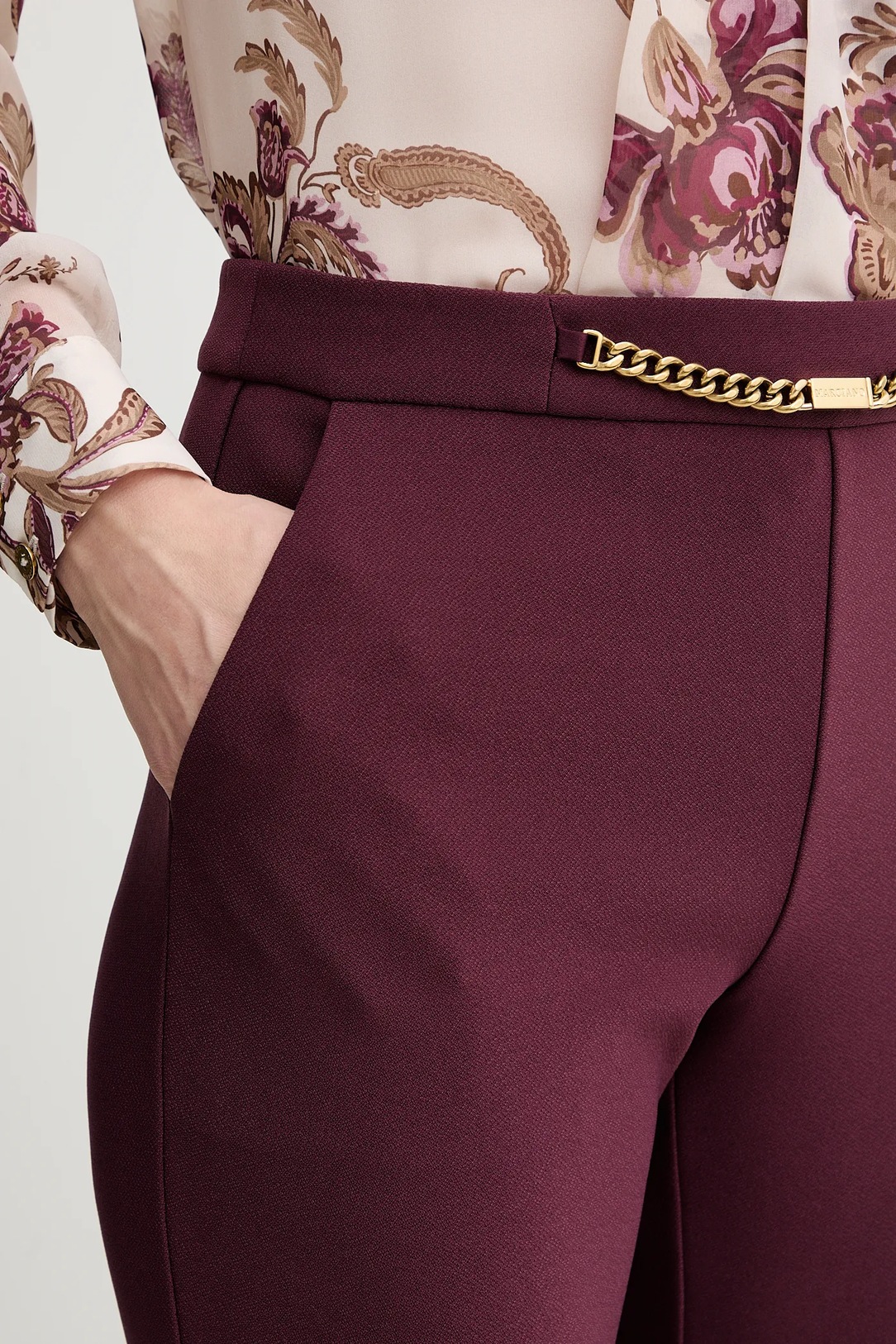 Calças com Corrente Chino Bordeaux - Guess Marciano  4