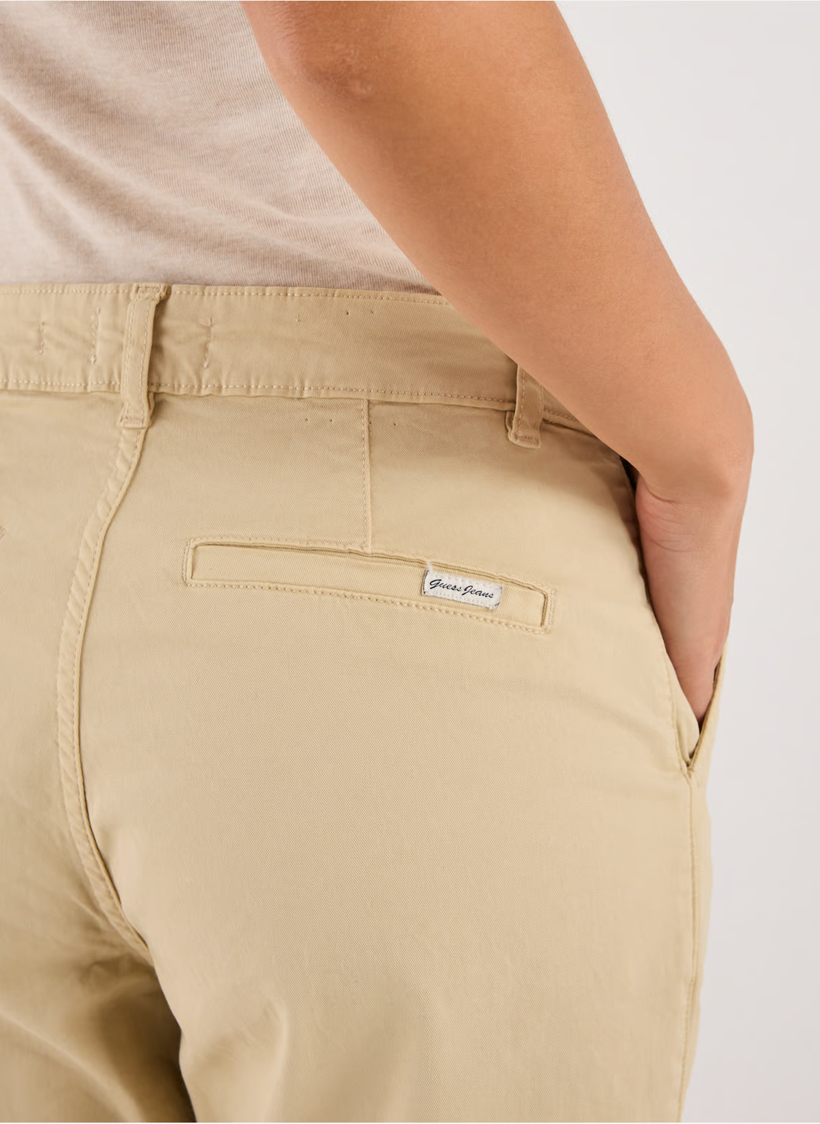 Calças Chino Perna Direita Beje - Guess Jeans 5