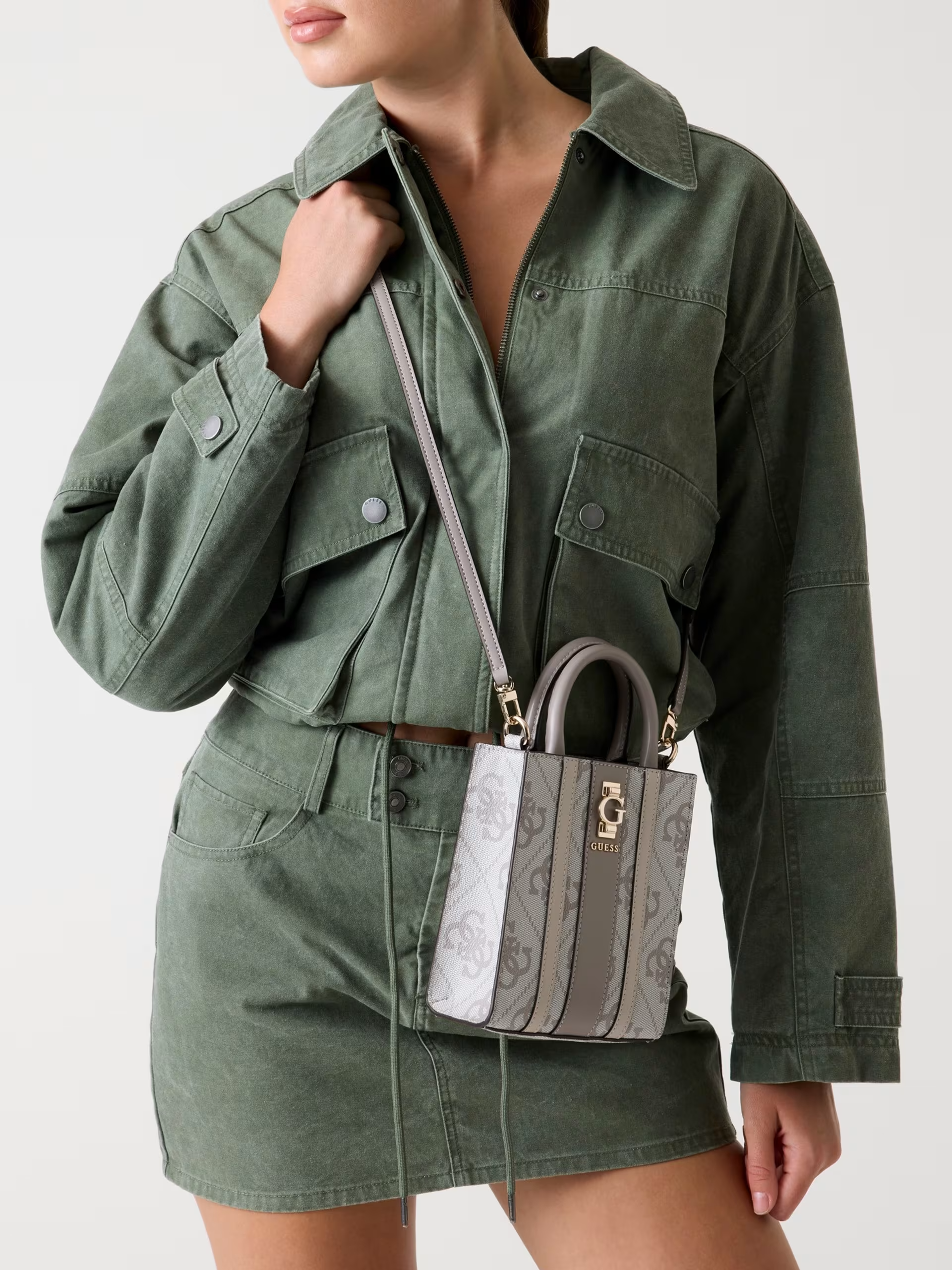 Mini Crossbody ERENIA Logo Cinza - Guess 3