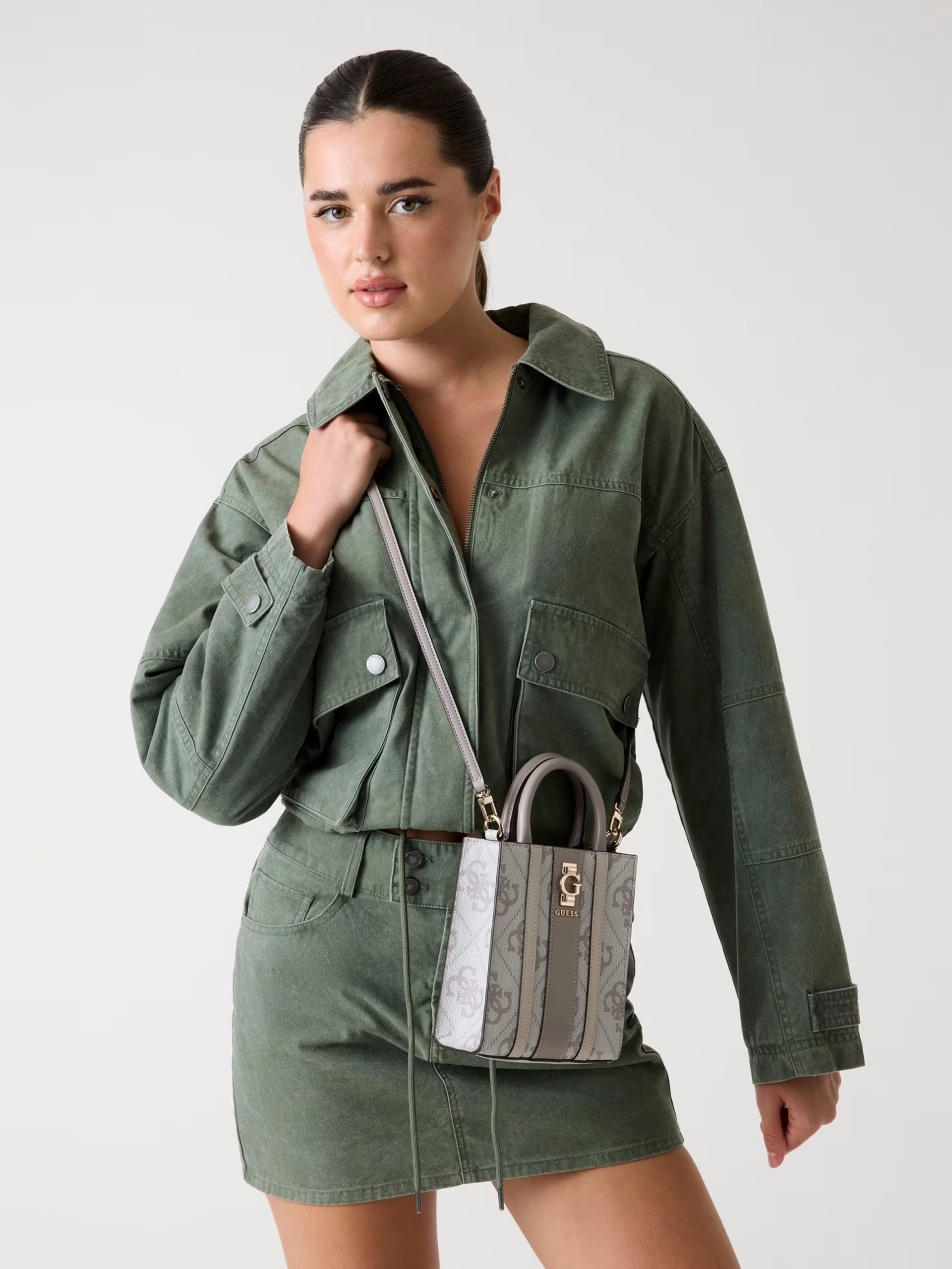 Mini Crossbody ERENIA Logo Cinza - Guess 5