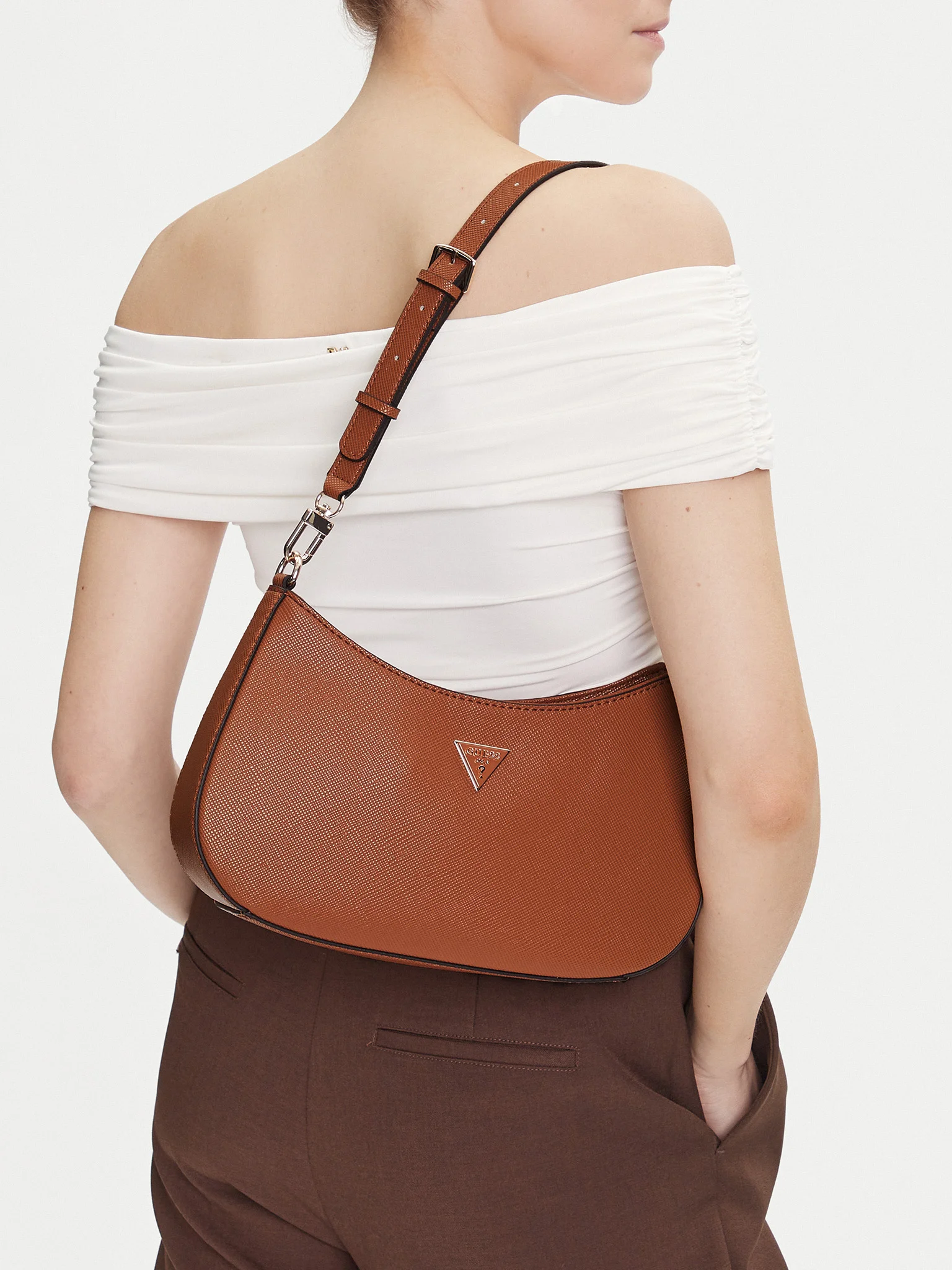  Mala de Ombro Baguette NOELLE Camel - Guess  3