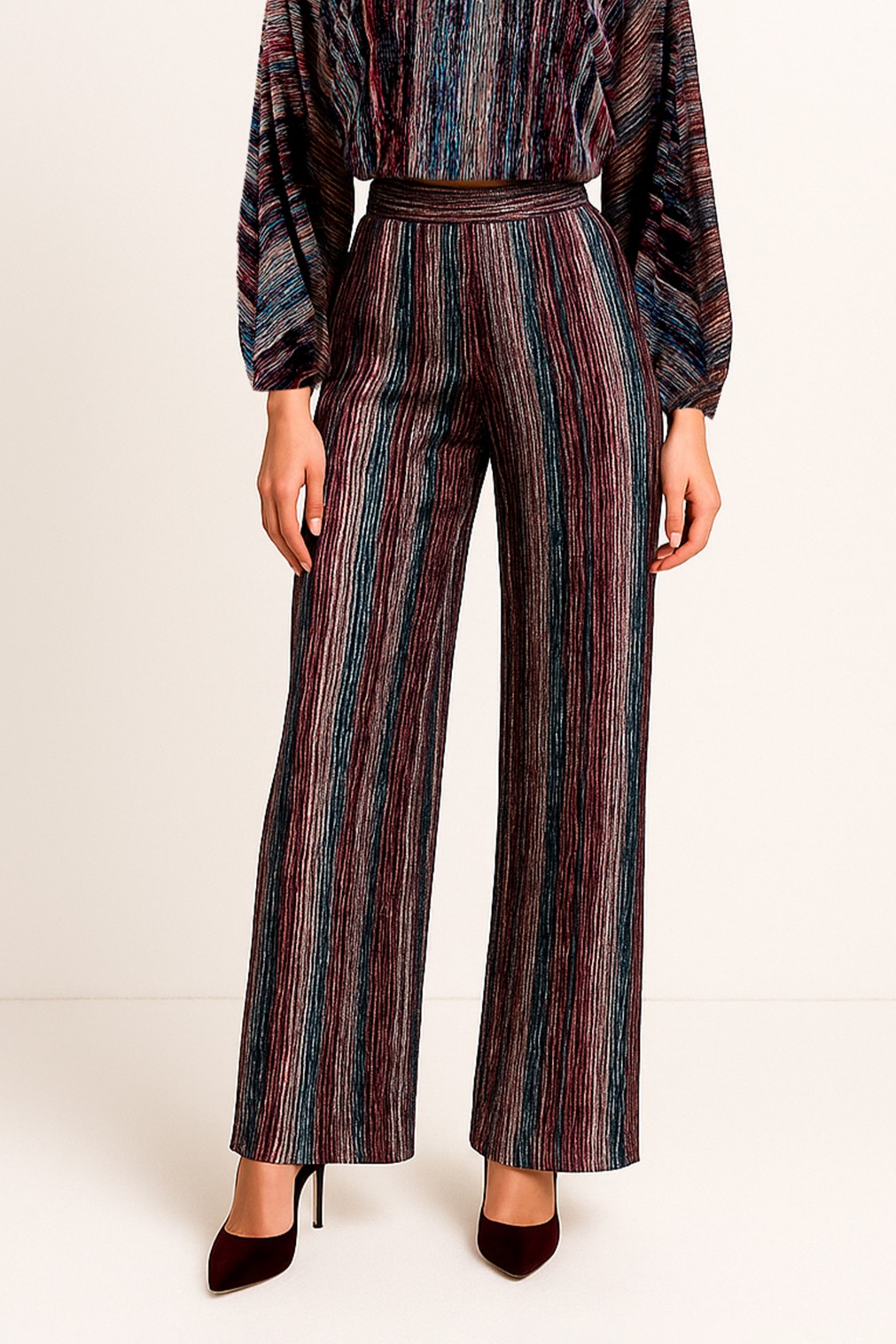 Calças em Veludo Riscas Bordeaux - SAHOCO  1