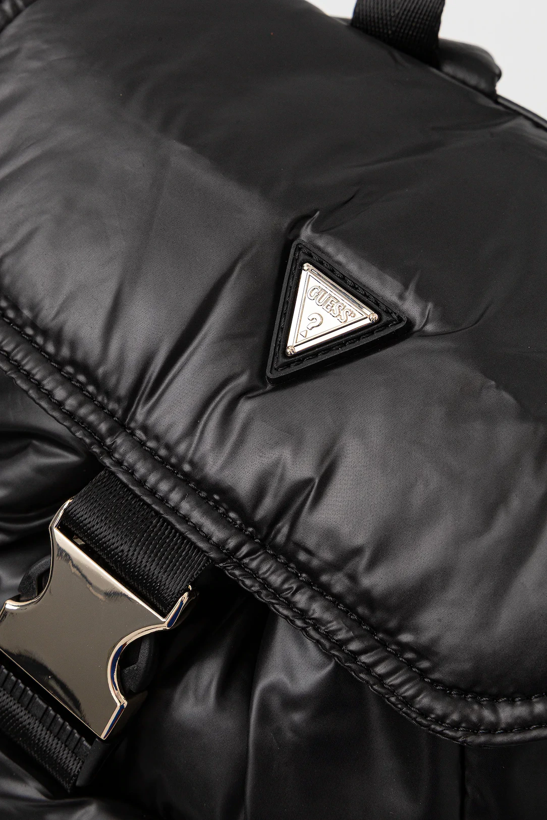 Mochila em Nylon Grande Preto - Guess  5