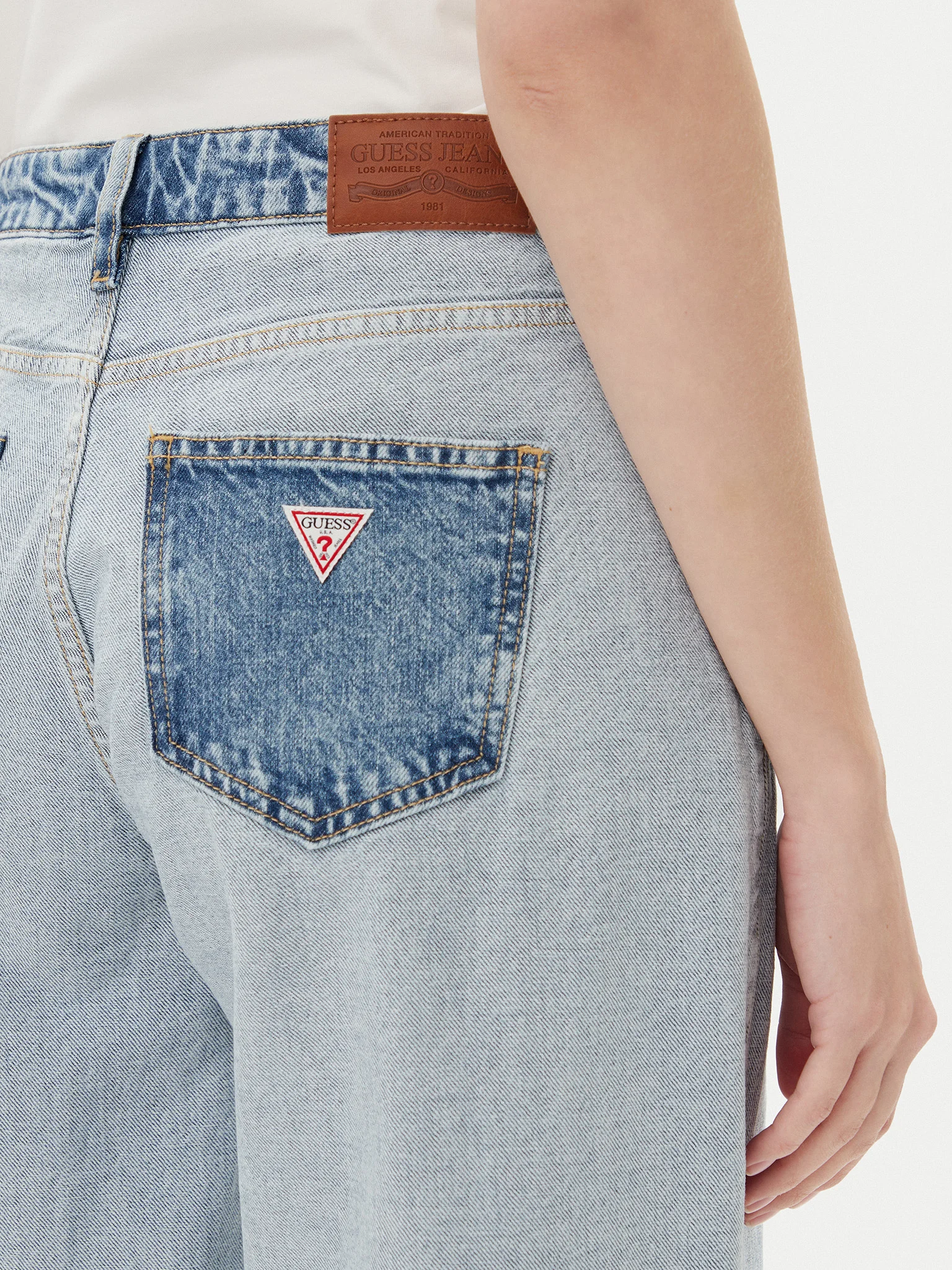 Calças de Ganga WIDE LEG 2 Cores - Guess 4