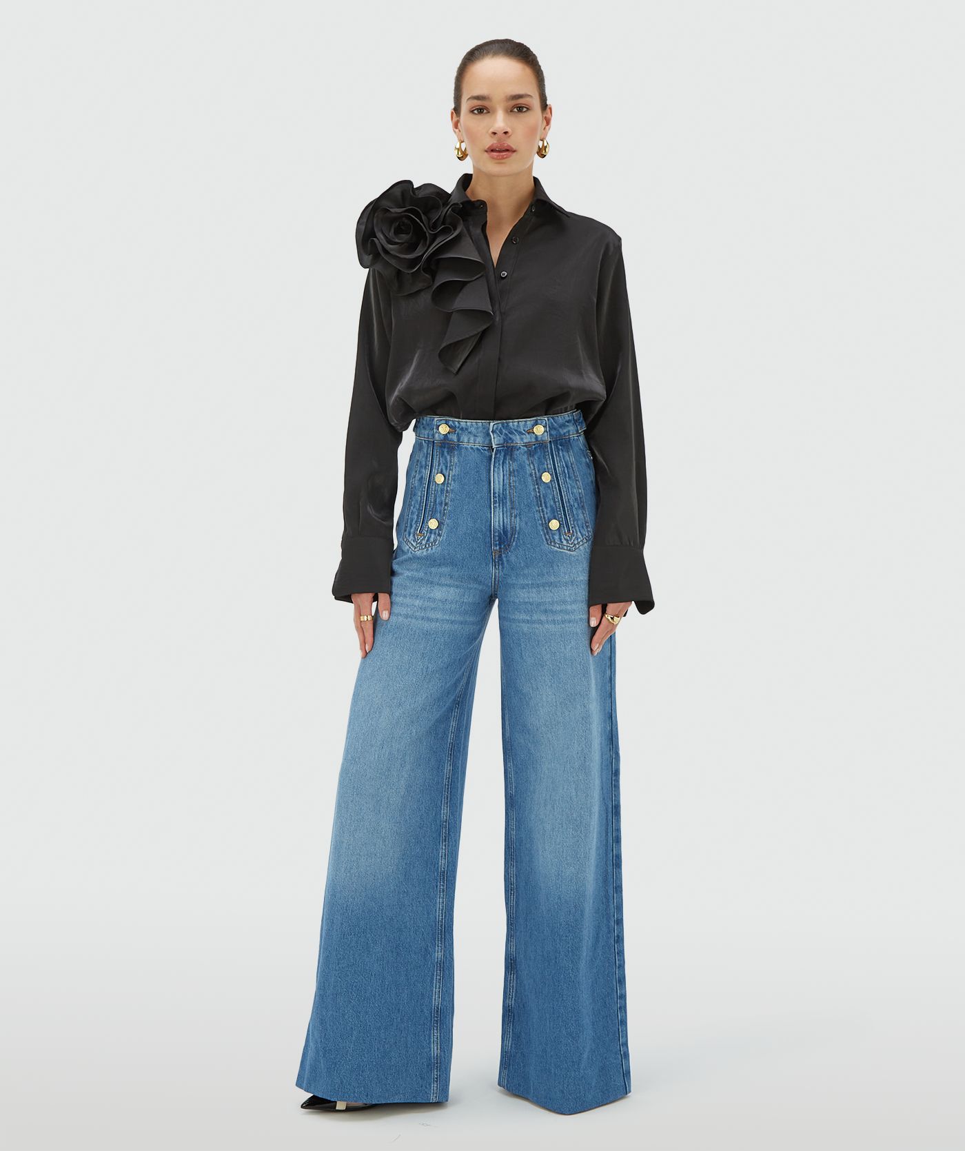 Camisa com Flor BRISA Preto - Josh V 4