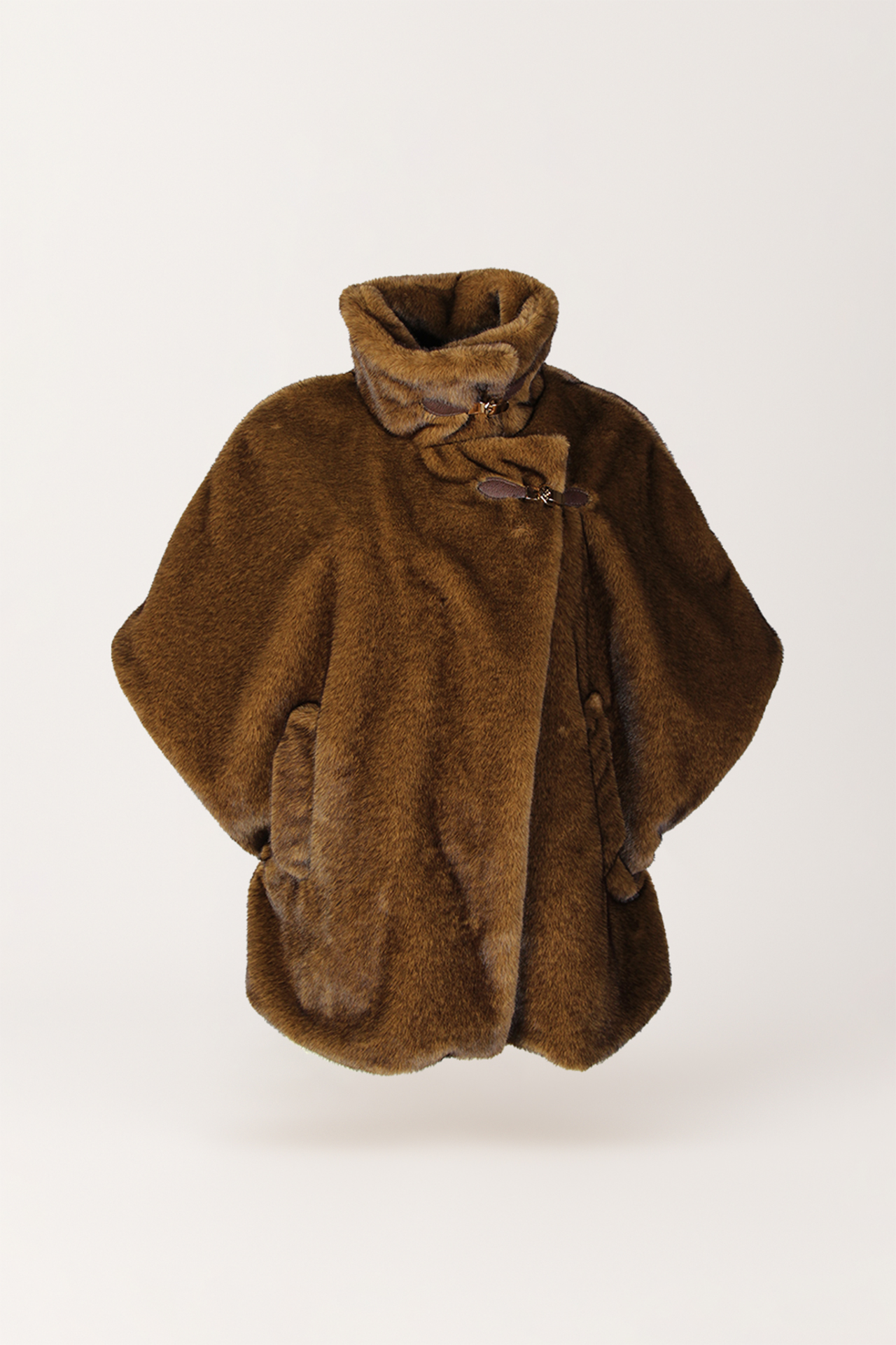 Capa em Pelo Castanho - SAHOCO 2