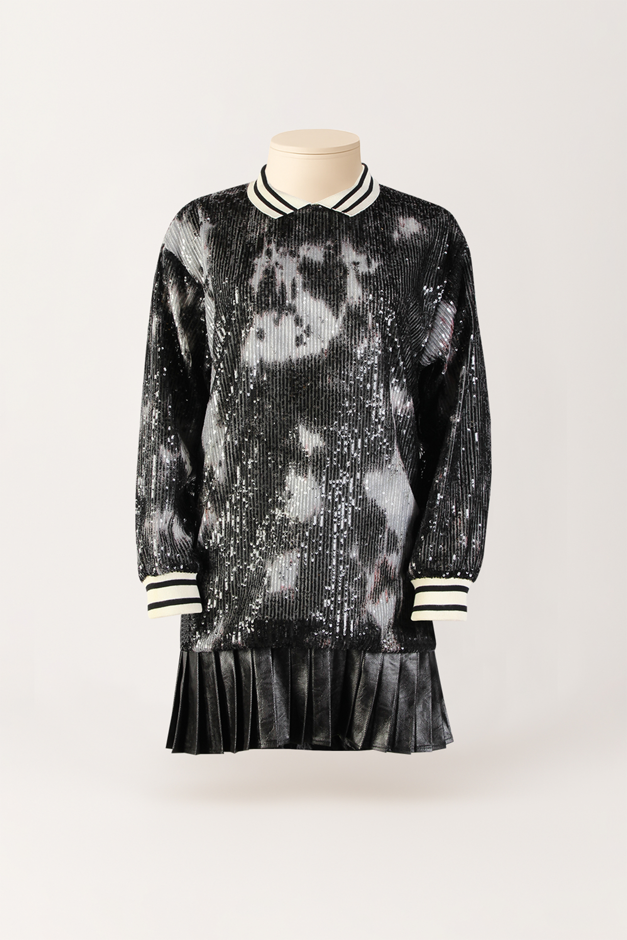 Vestido Curto com Latejoulas Preto - SAHOCO 3