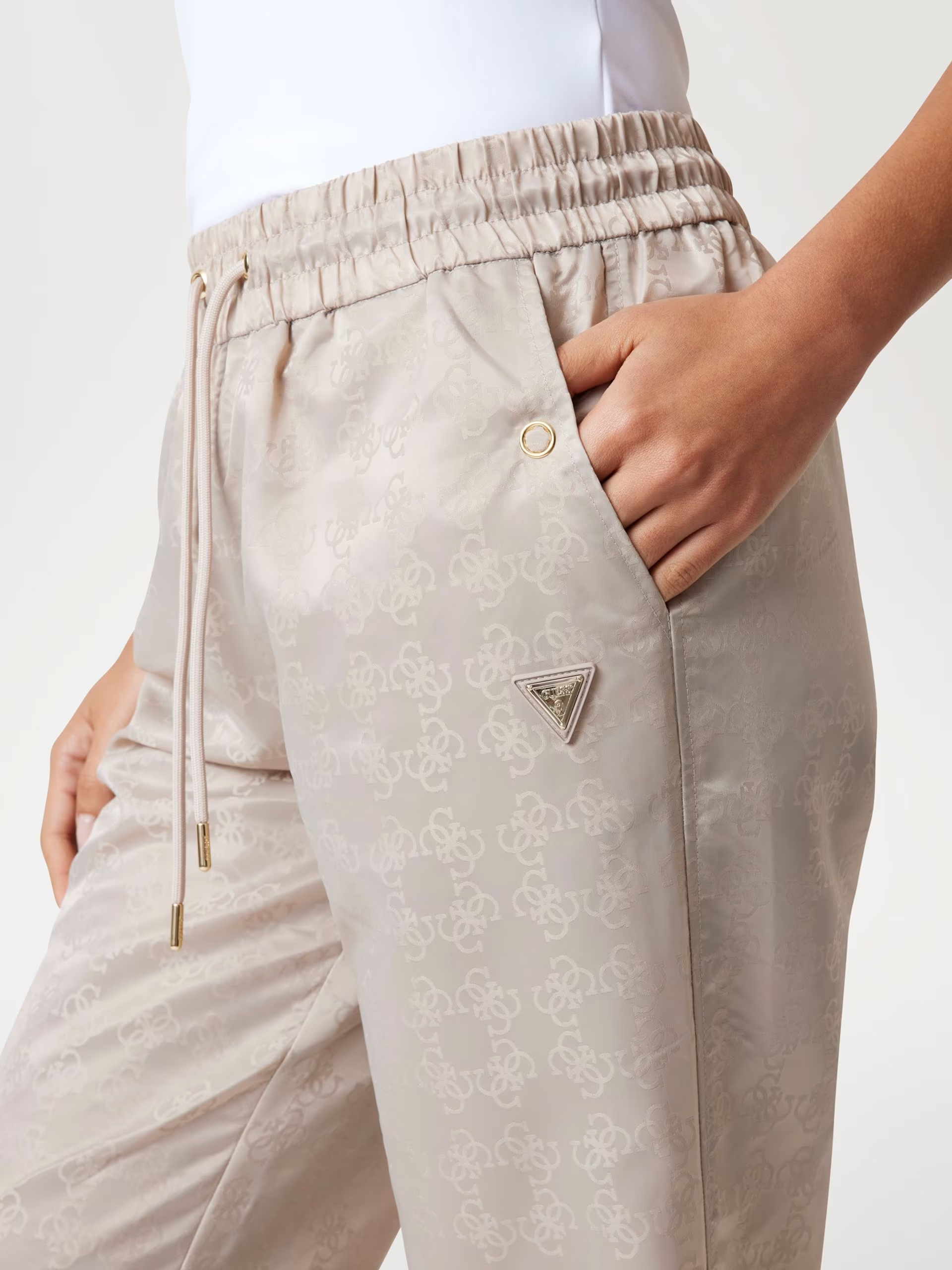 Calças com Punho e Logo Bege - Guess 5