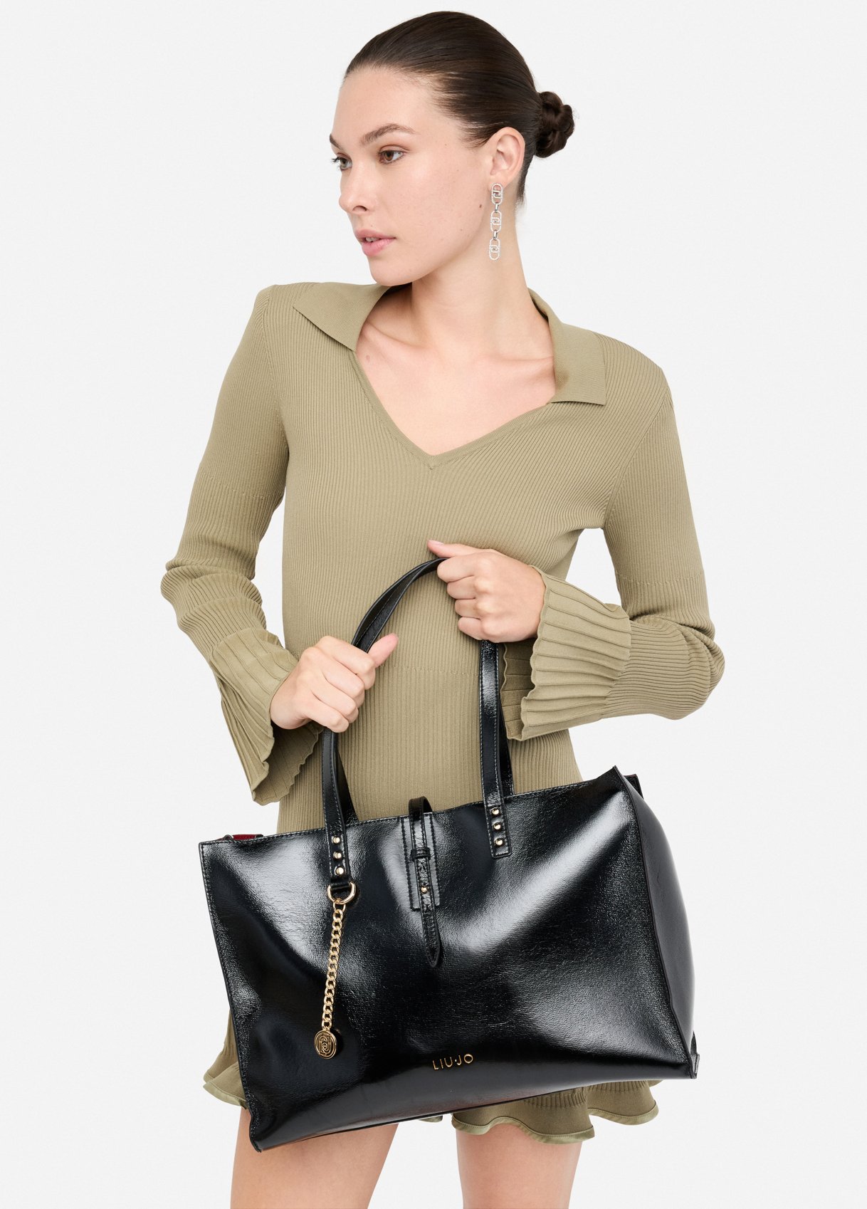 Mala de Ombro em Verniz Preta  - LIU JO   4