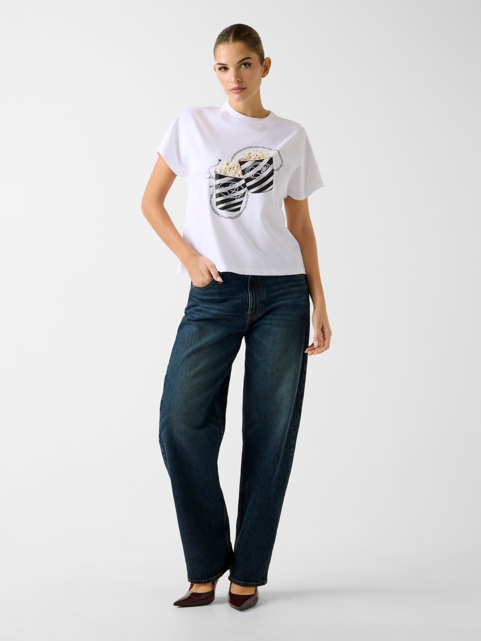 T-shirt Pipocas Branco - Guess  2