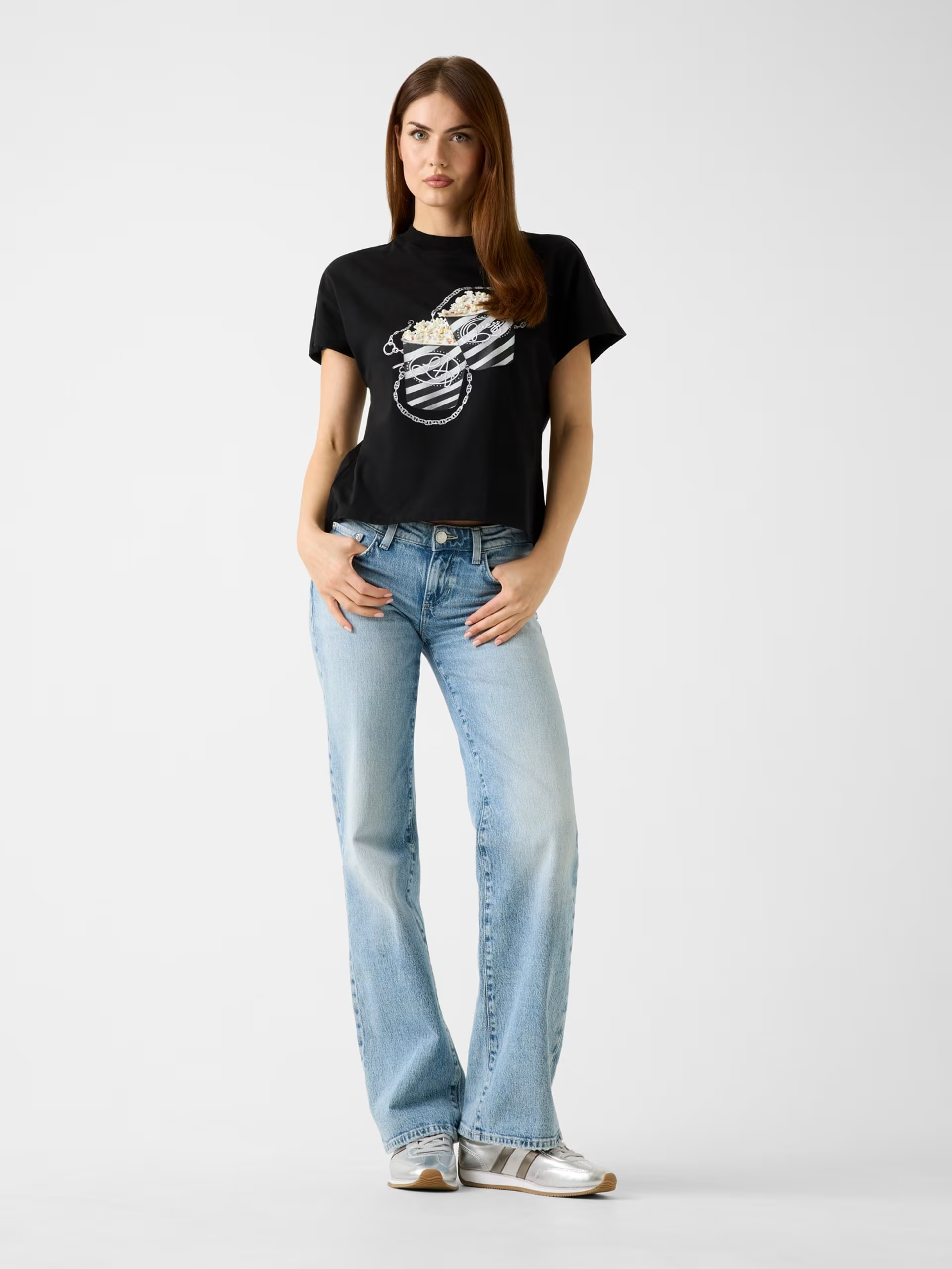 T-shirt Pipocas Preto - Guess  2