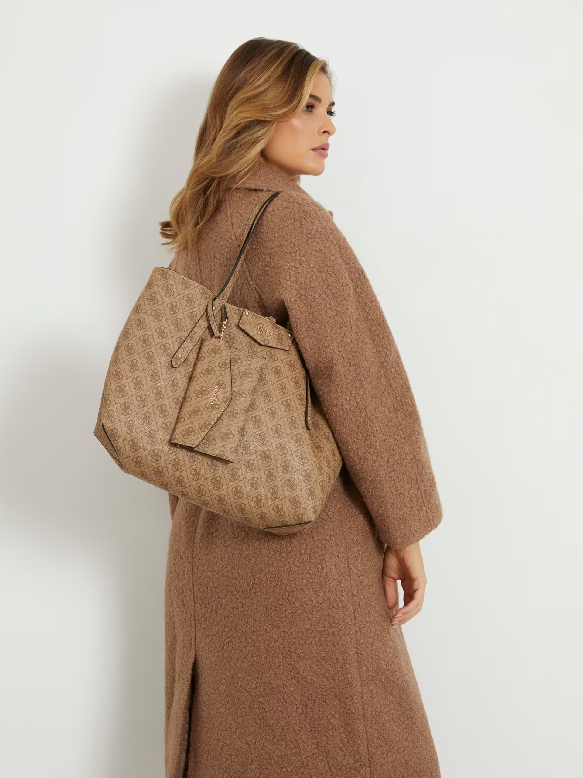 Mala de Mão de Ombro BRENTON Logo Bege - Guess 2