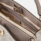 Mala de Mão Logo Expandido KARNILLA Taupe - Guess  - Miniatura 3