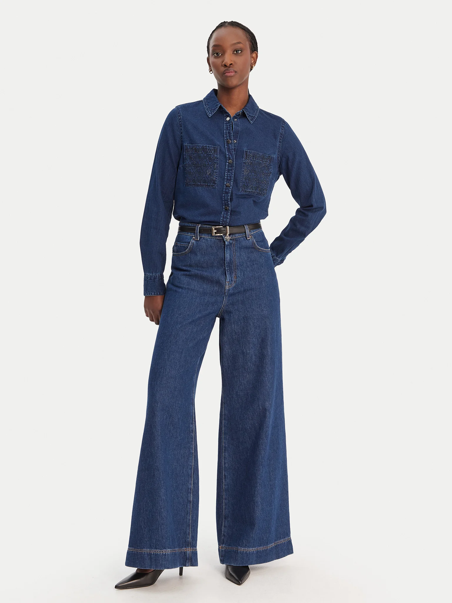 Camisa em Ganga MONIQUE Bolso em Strass - Guess  3