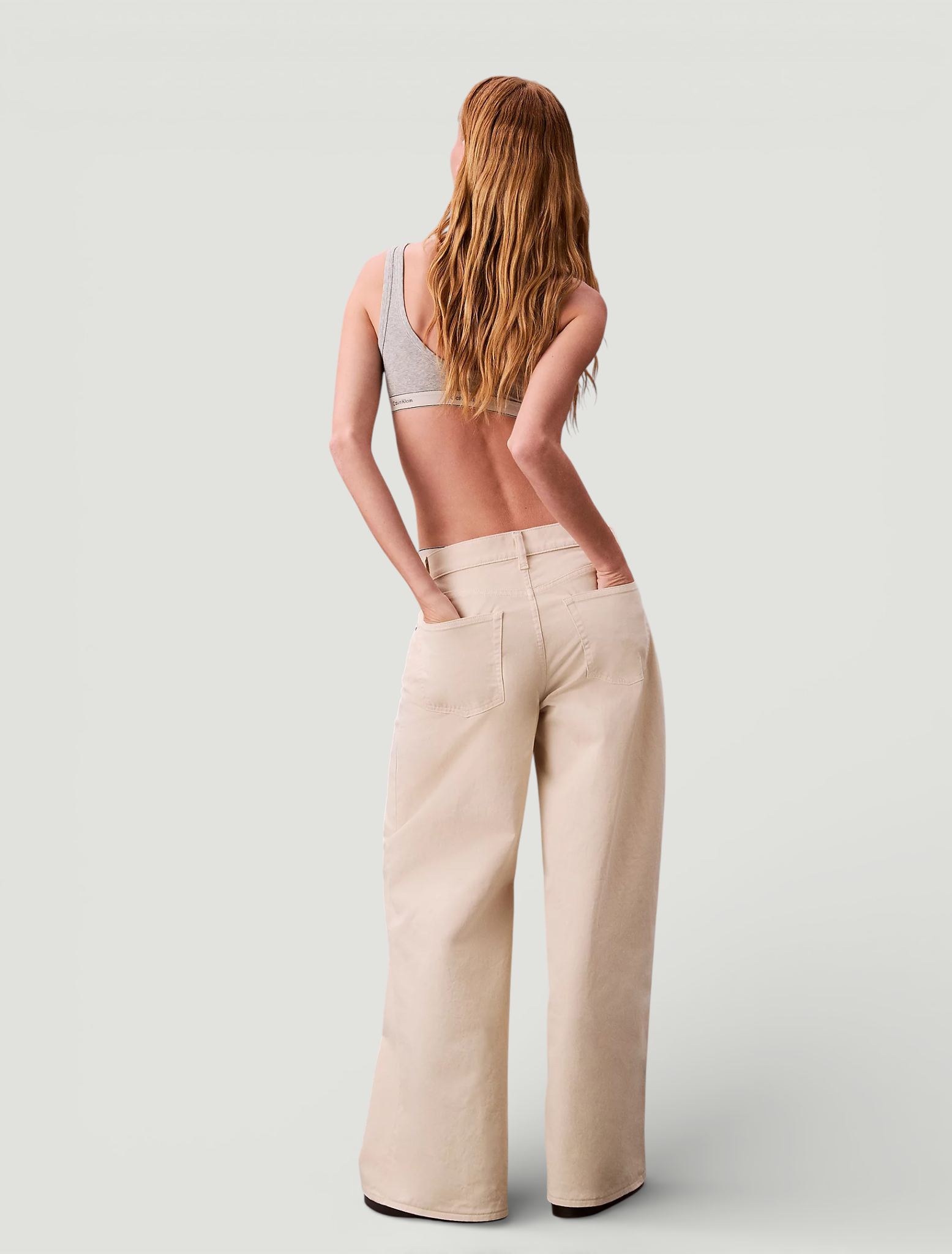 Calças Super Wide Leg Bege - Calvin Klein  4