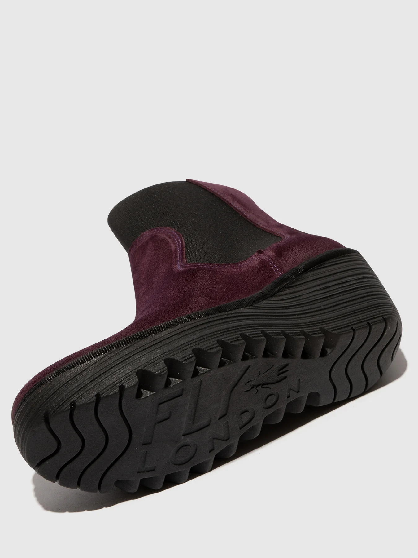 Bota de Cunha Yade Bordeaux - Fly London 4