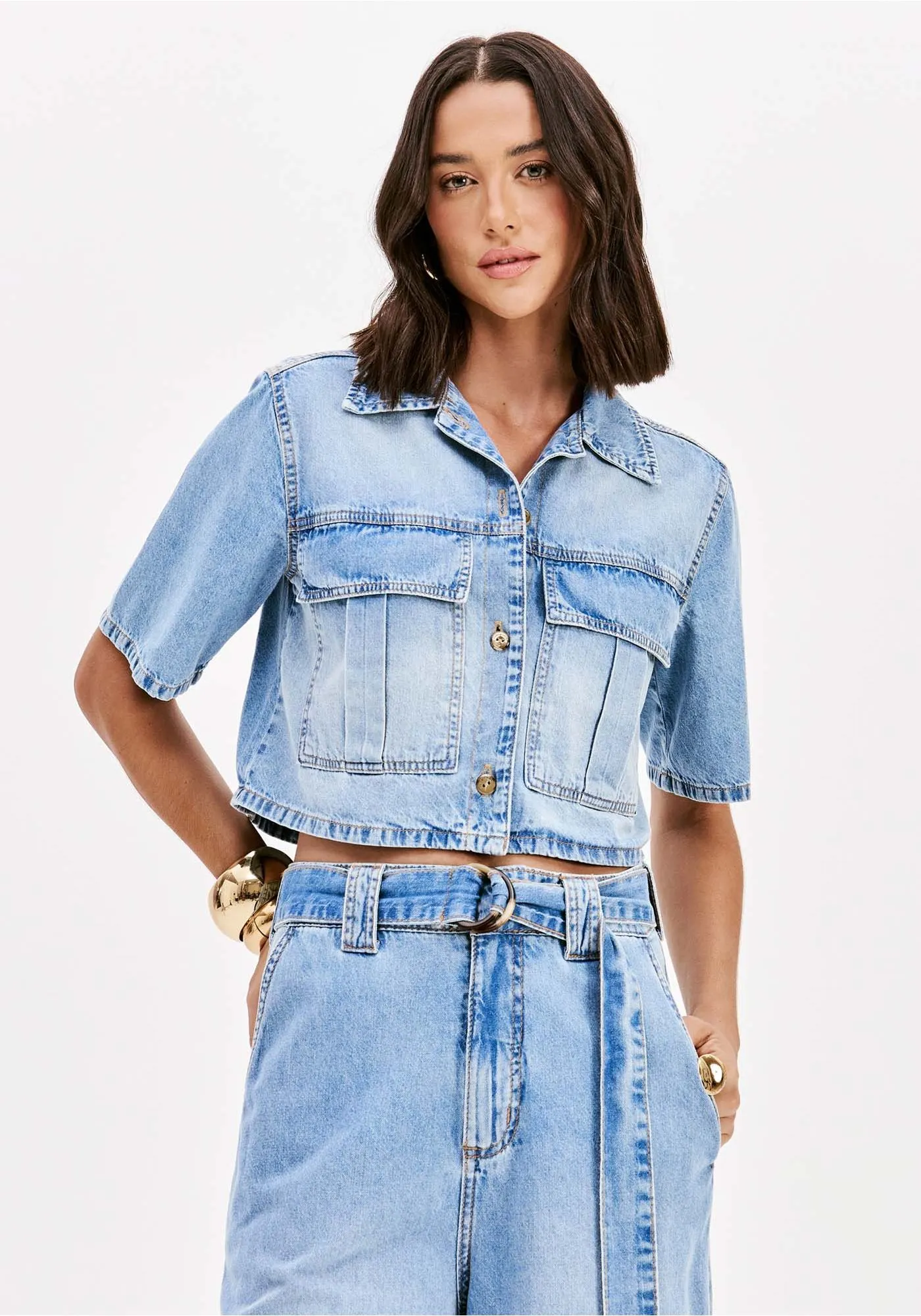 Camisa Manga Curta em Ganga Clara - Lança Perfume  1