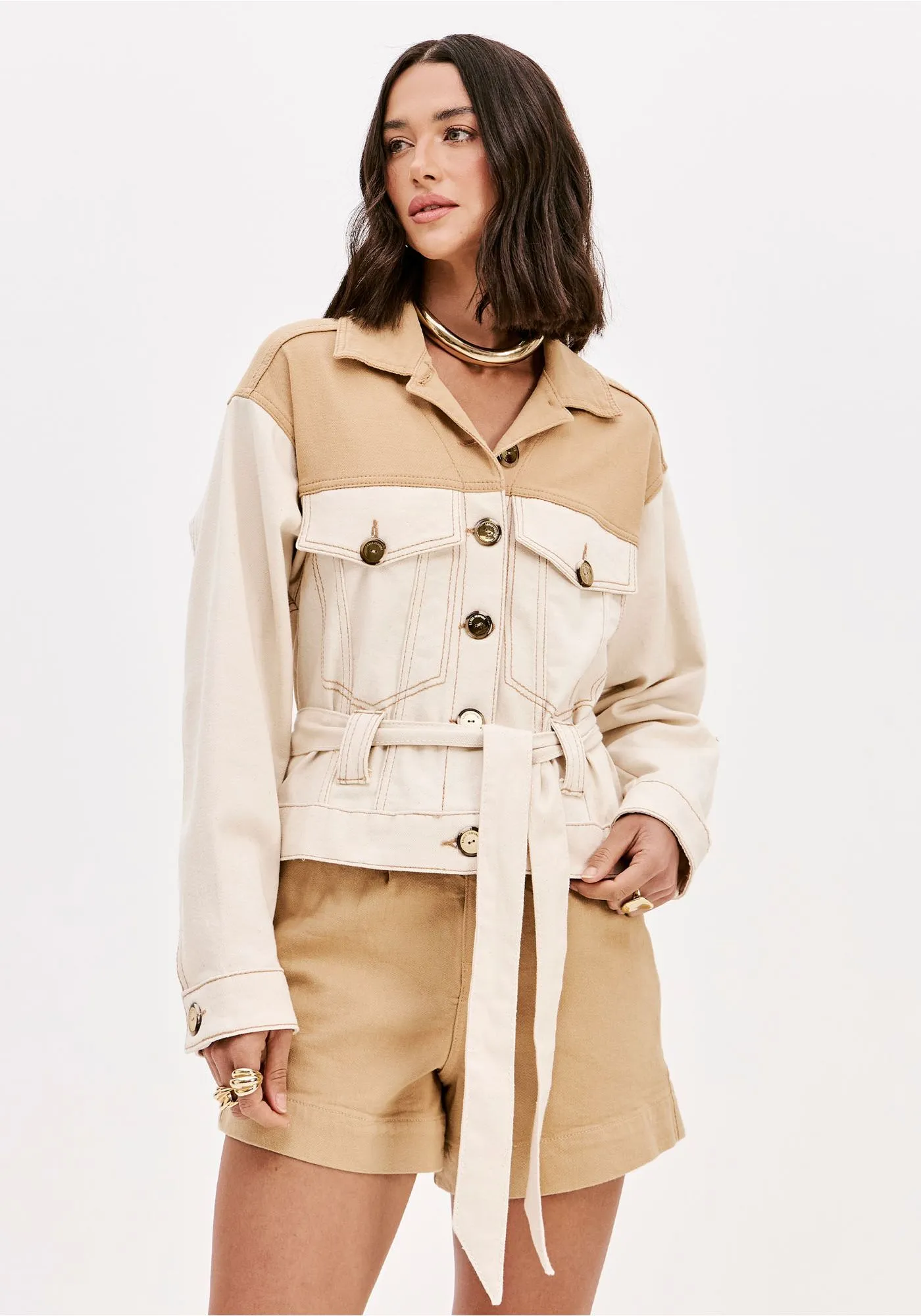 Calções em Sarja Bege - Lança Perfume  3