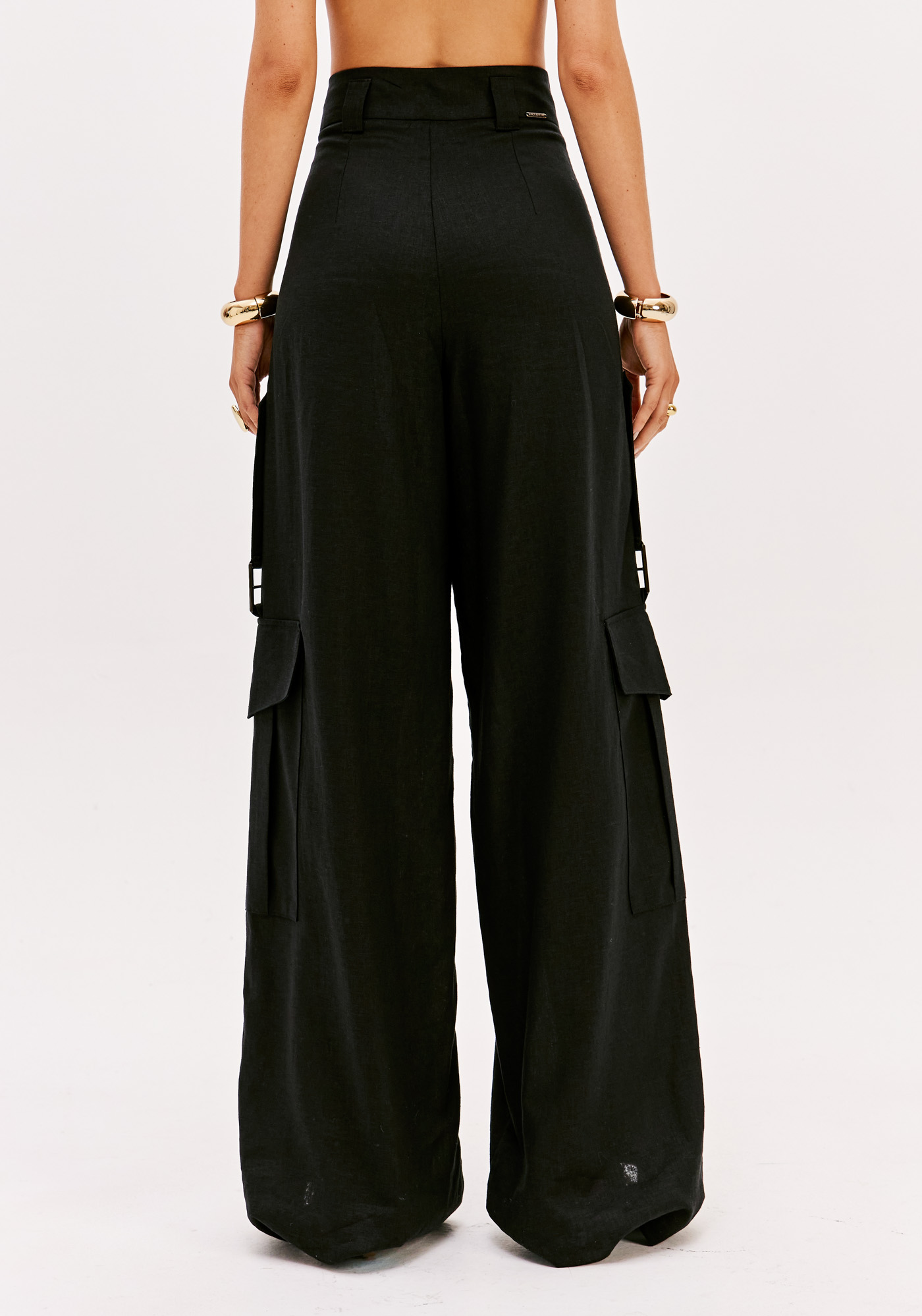 Calças em Linho Largas Cargo Preto - Lança Perfume  2