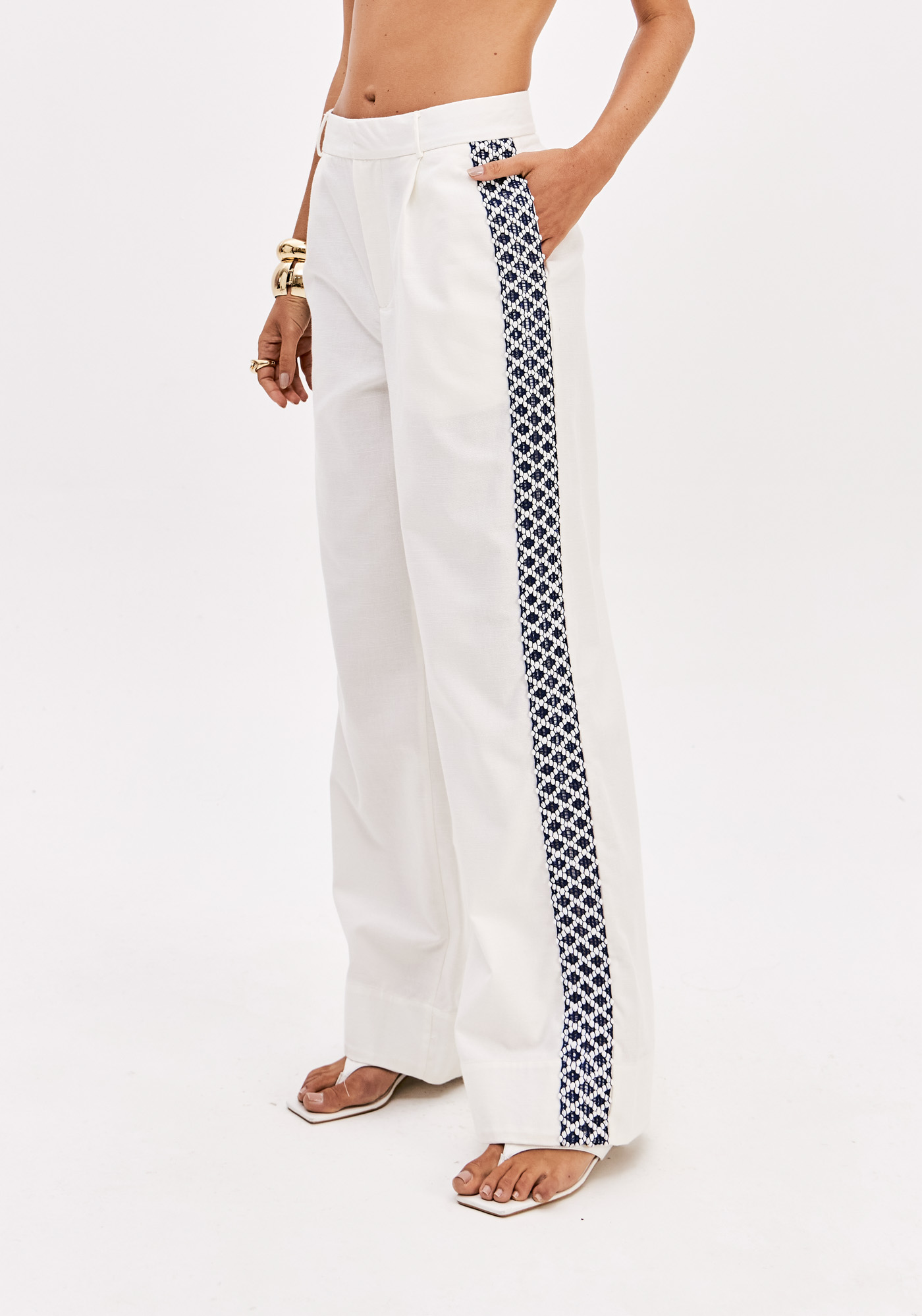 Calças com Faixa Lateral Branco e Azul - Lança Perfume  1