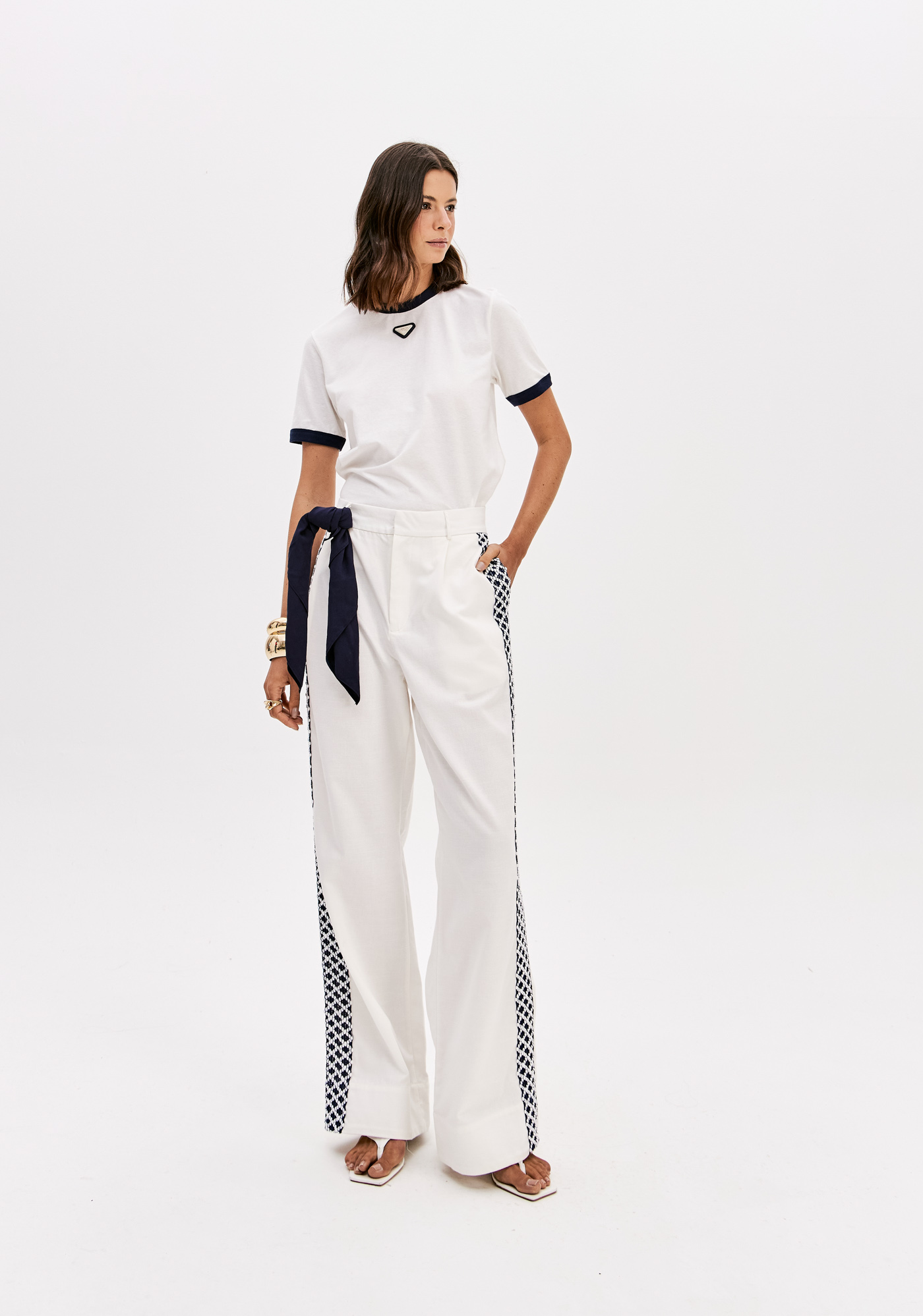 Calças com Faixa Lateral Branco e Azul - Lança Perfume  3