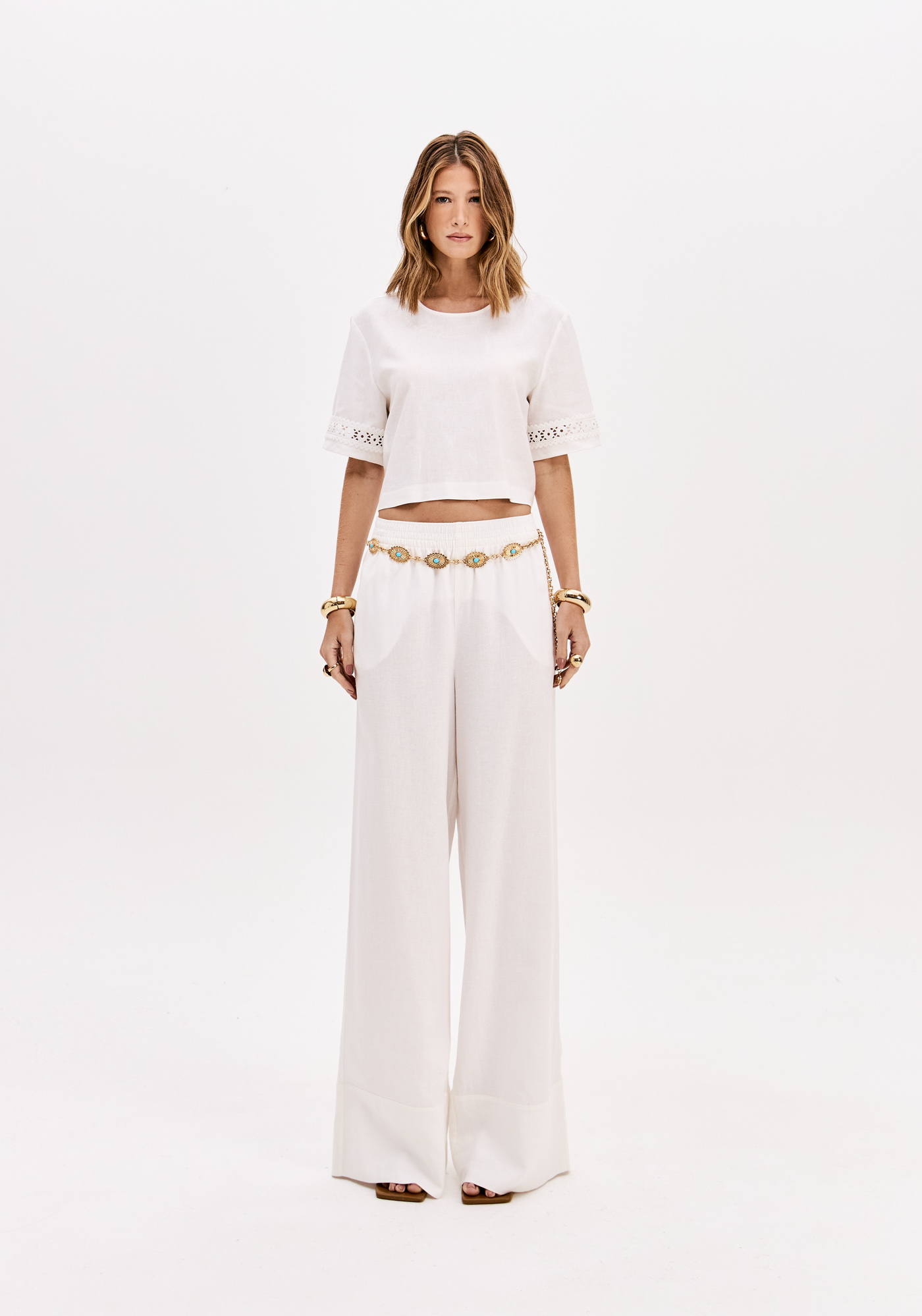 Blusa em Linho Com Bordados Branco - Lança Perfume 2